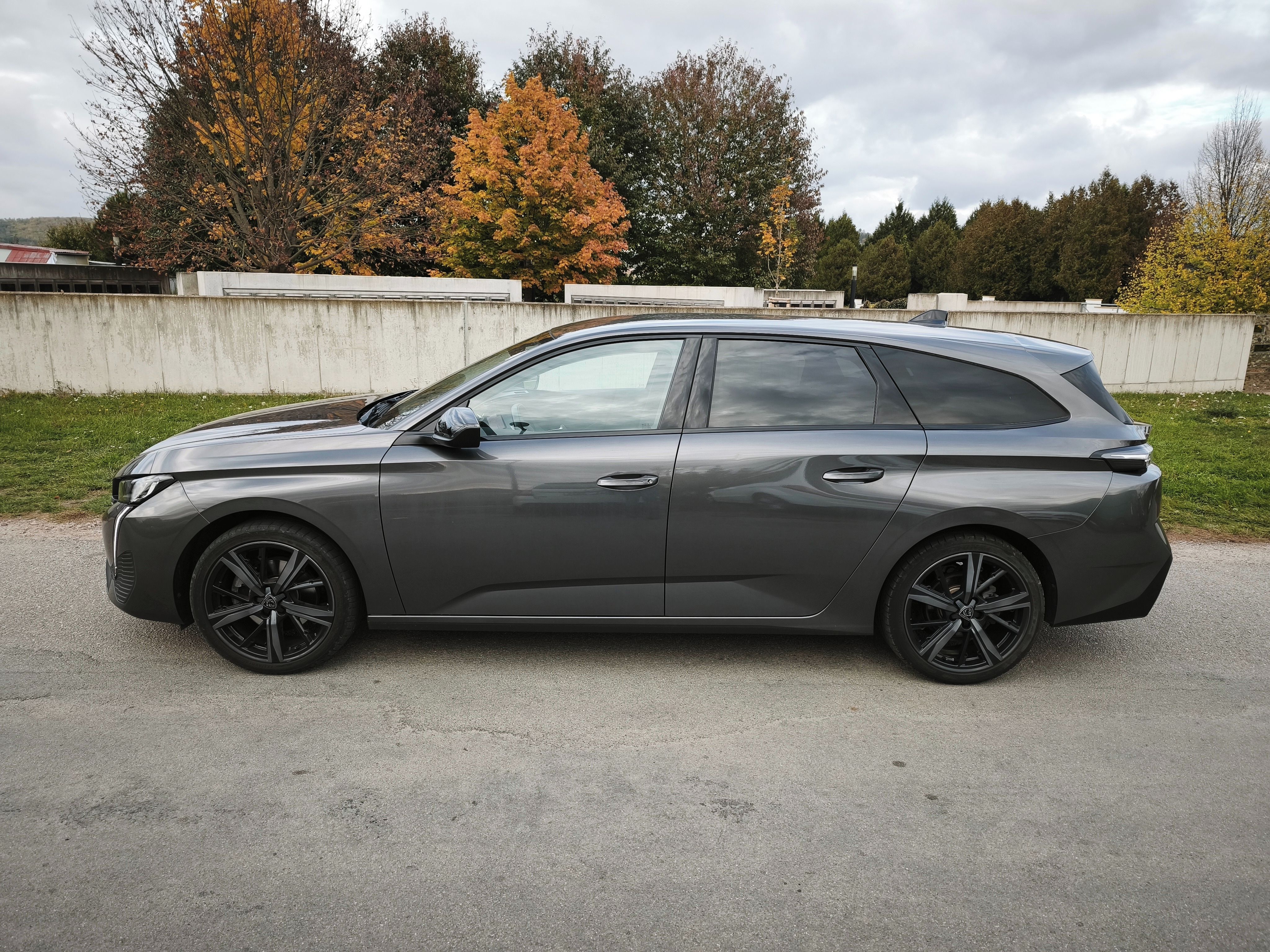 Peugeot 308, SW-1. Majitel - 35000km-záruka - fotka 3