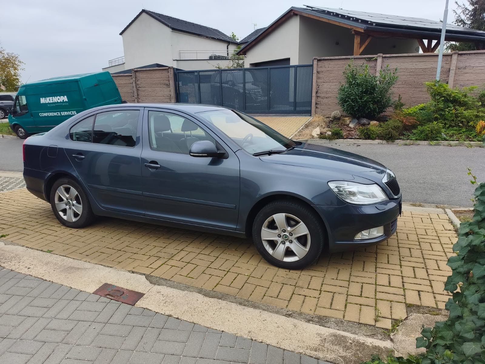 Škoda Octavia, Škoda Octavia - Xenon,polokůže - fotka 3
