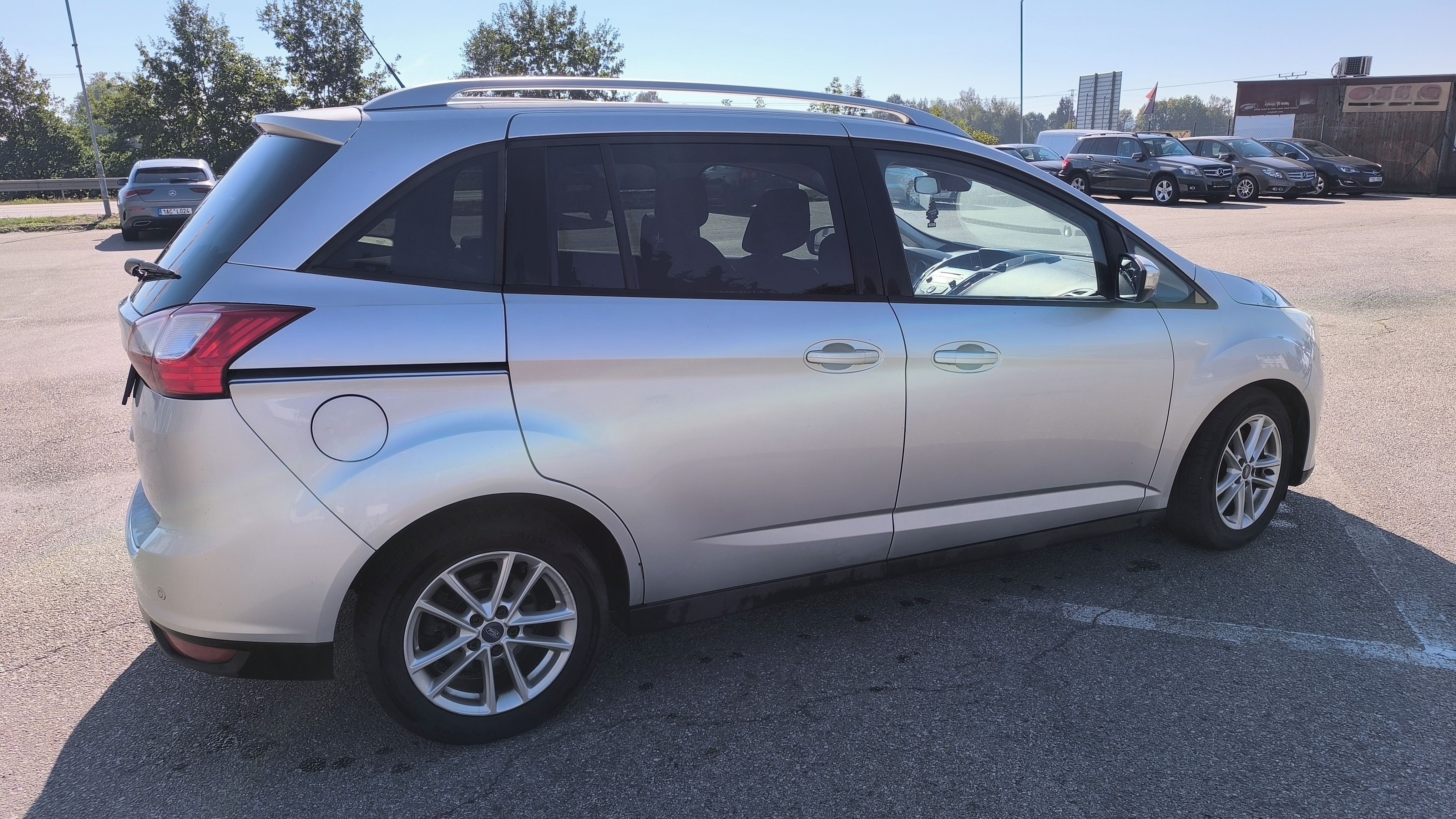 Ford Grand C-MAX, Ford Grand C-MAX, 1.5 TDCI - fotka 4