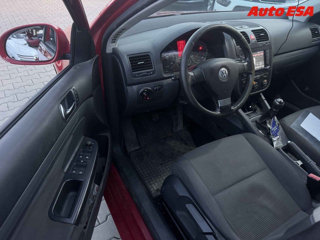 Volkswagen Golf, 1.9 TDI,ČR - fotka 3