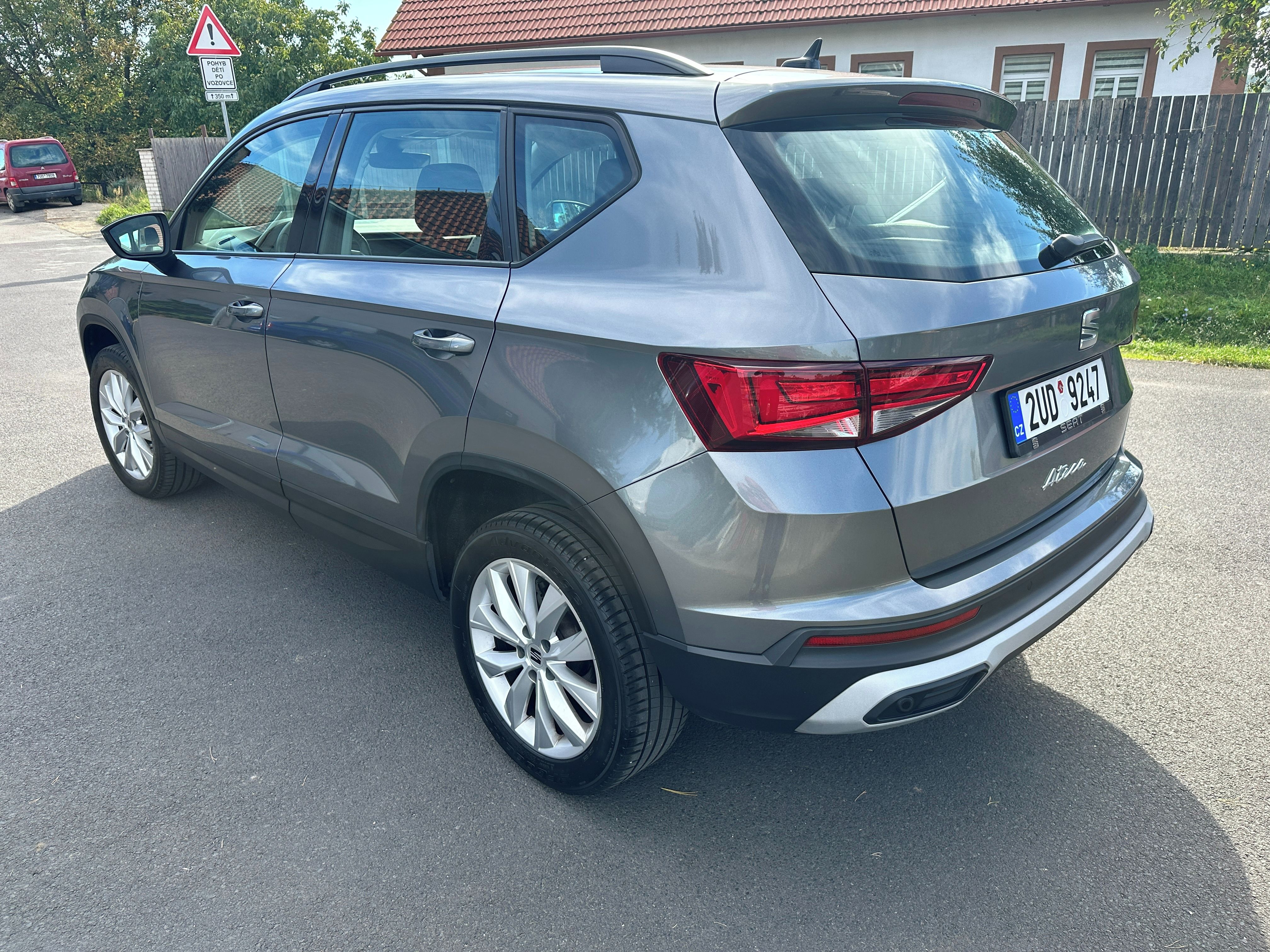 Seat Ateca, SEAT ATECA - 2,0TDI - MATRIX - fotka 4