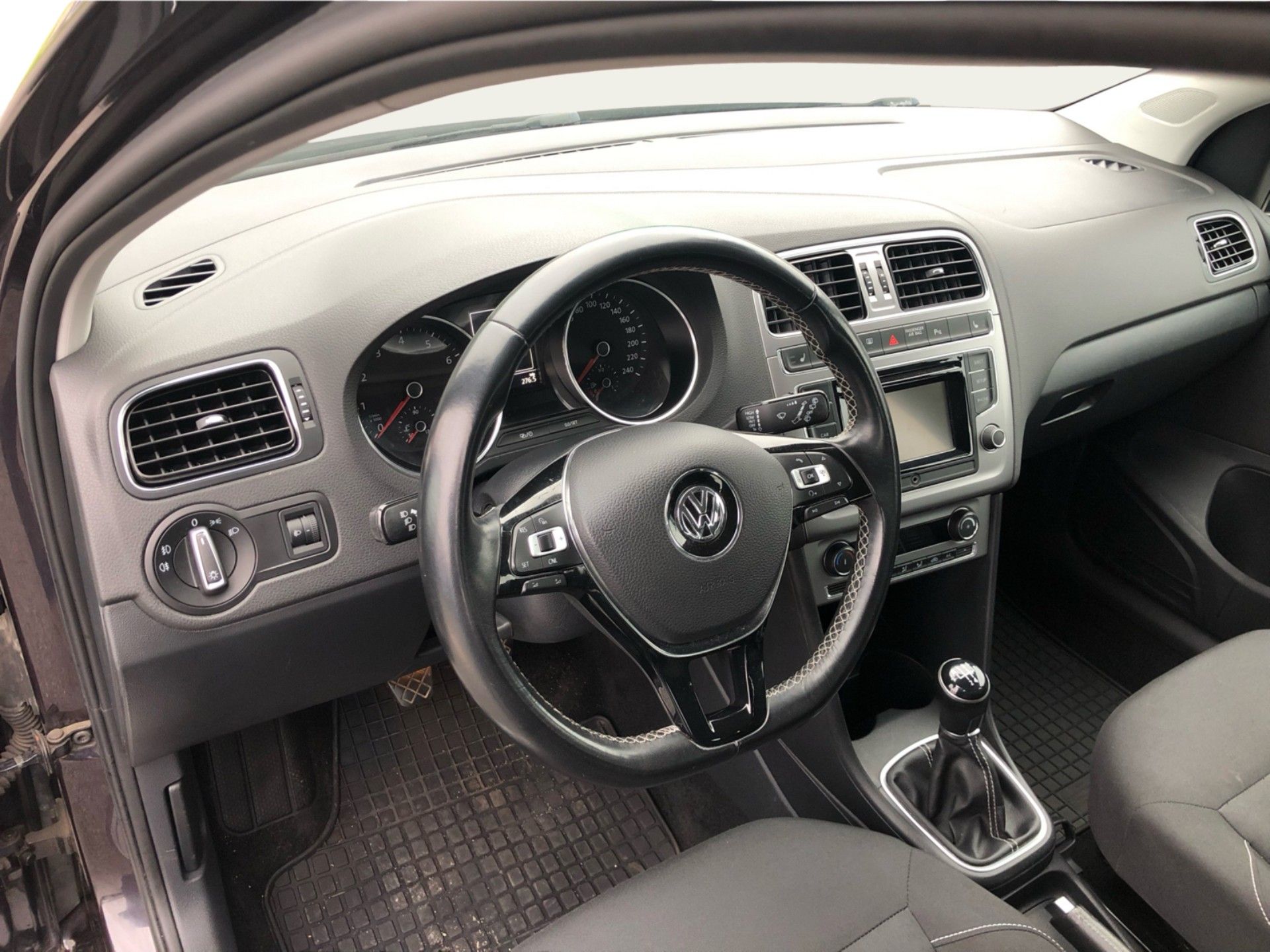 Volkswagen Polo, 1.2 TSI Highline - fotka 5