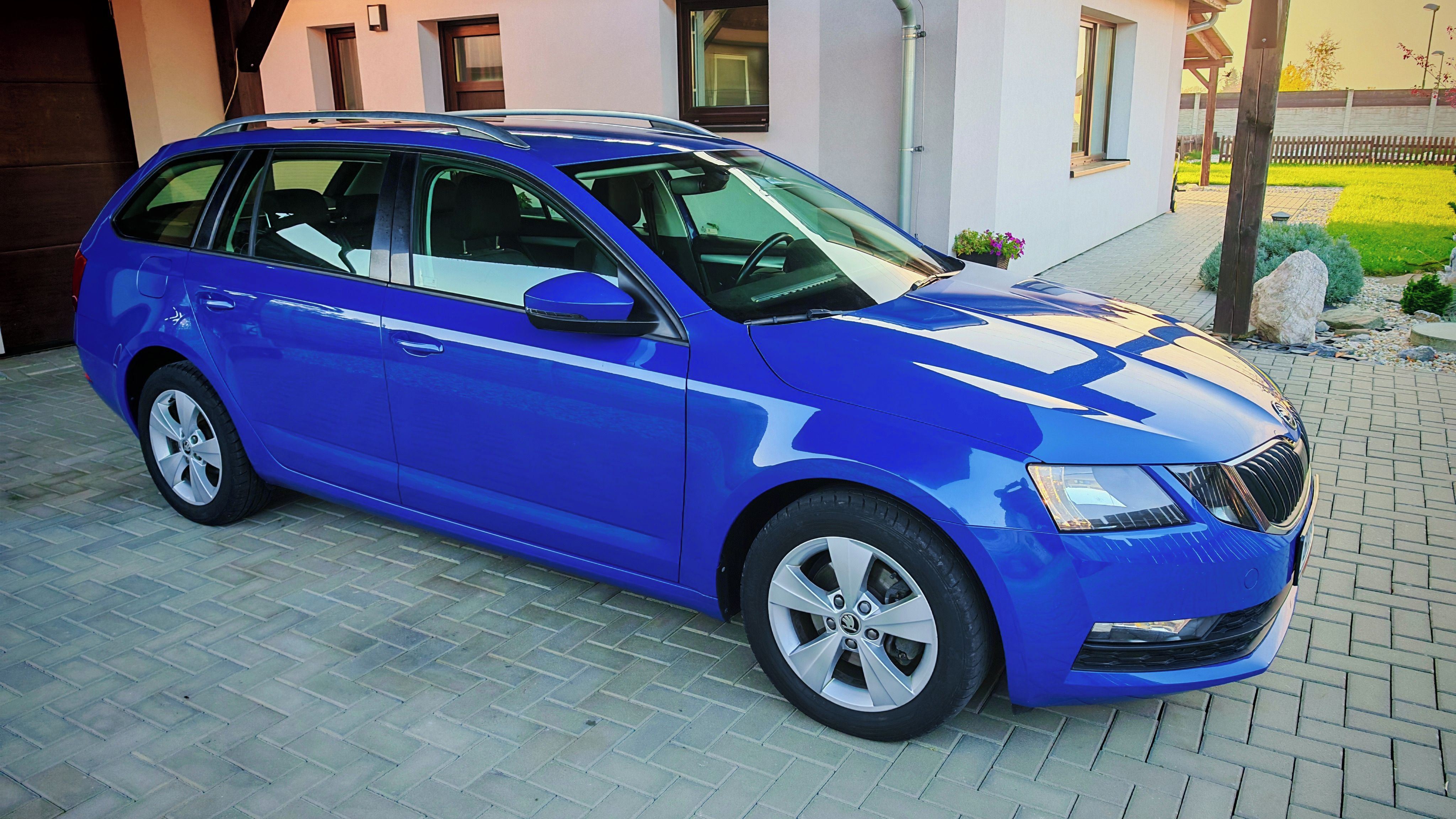Škoda Octavia, 1.5 TSI, Tažné, Vyhřívané sklo - fotka 3