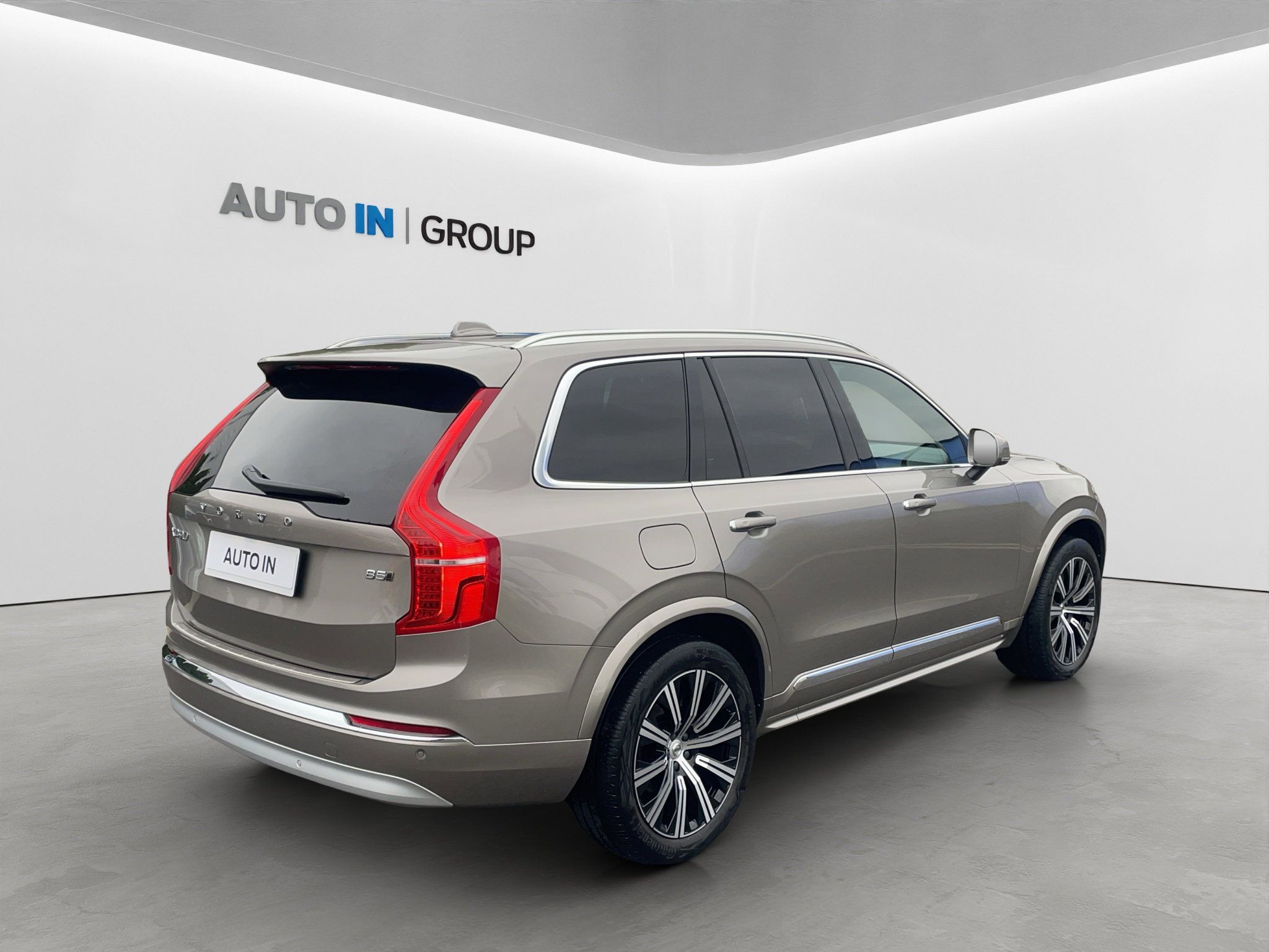 Volvo XC90, B5, 4X4, VZDUCH, ADAPT.SVĚTLA - fotka 6