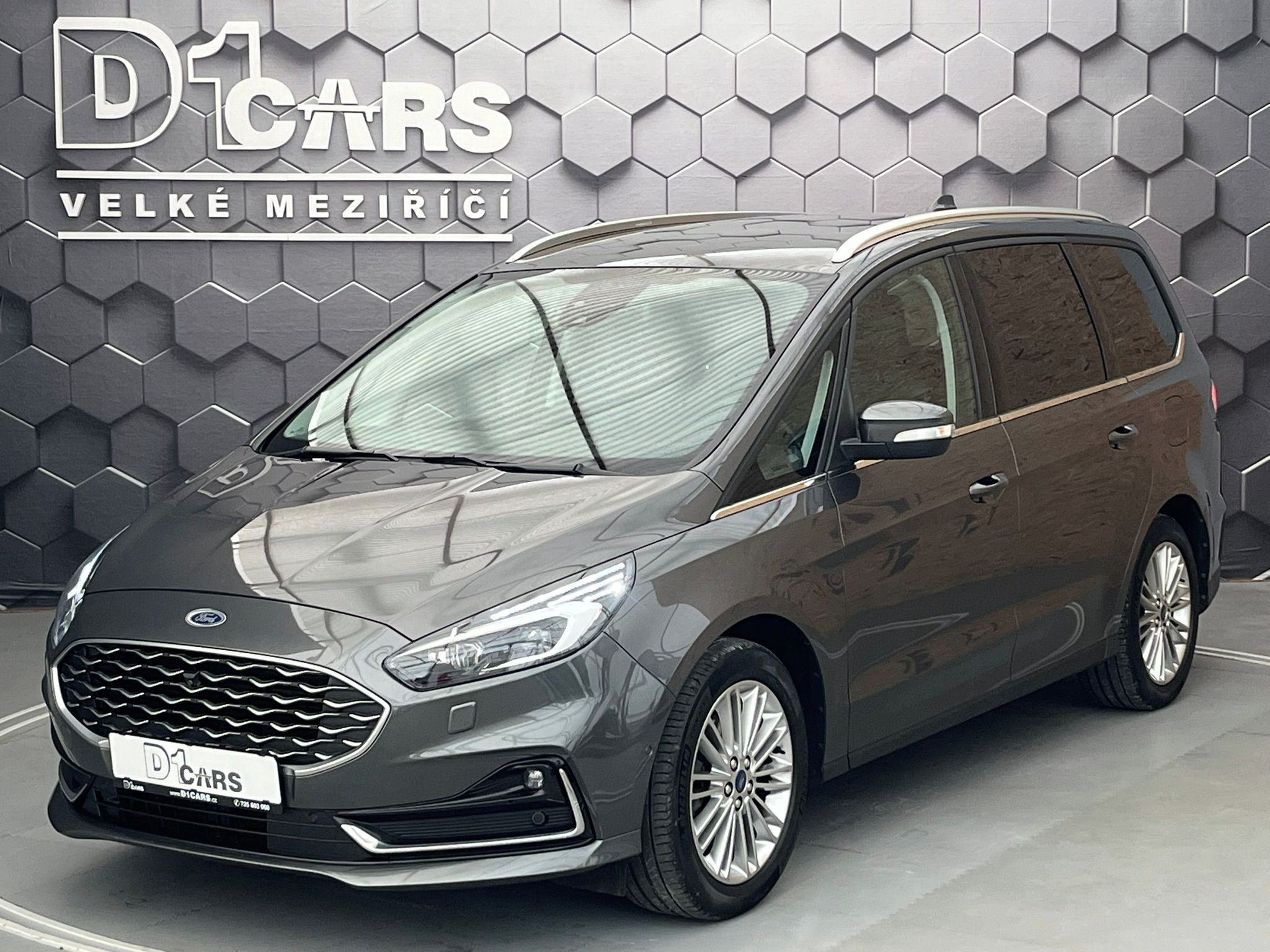 Ford Galaxy, 2.5 HEV VIGNALE LED 7míst