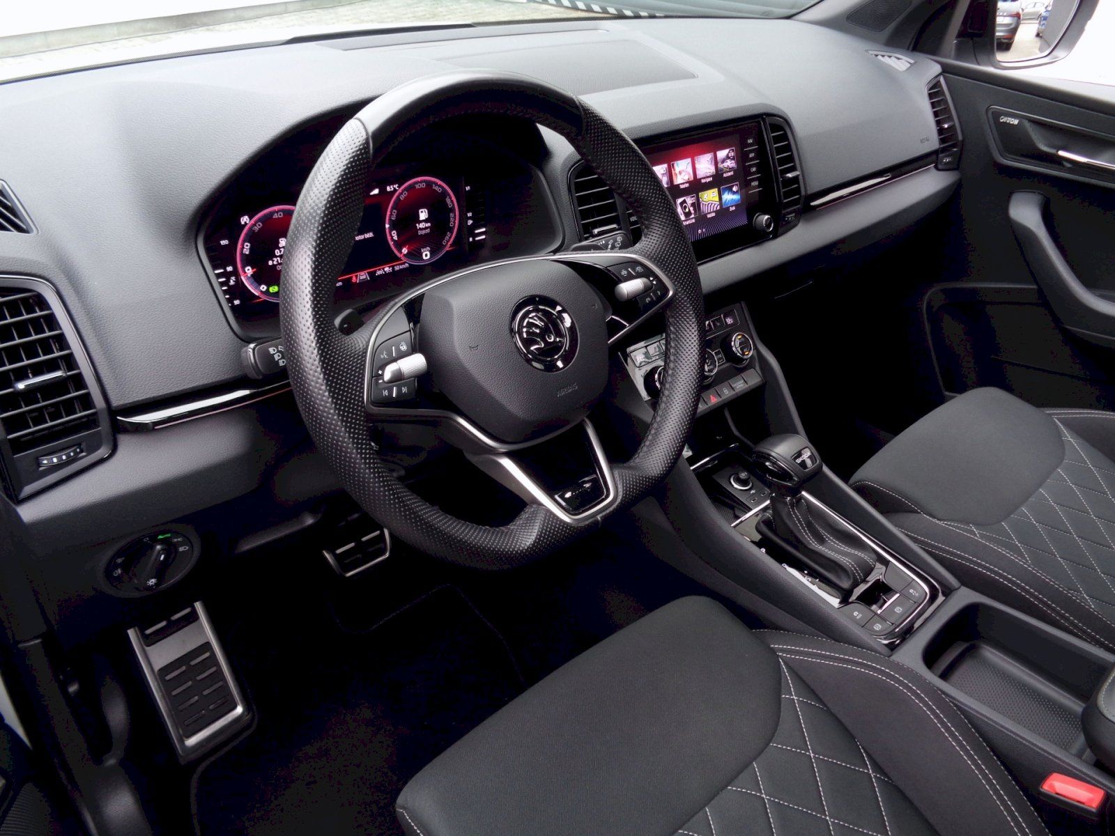 Škoda Karoq, Sportline 1.5 TSI 110 kW DSG - fotka 5