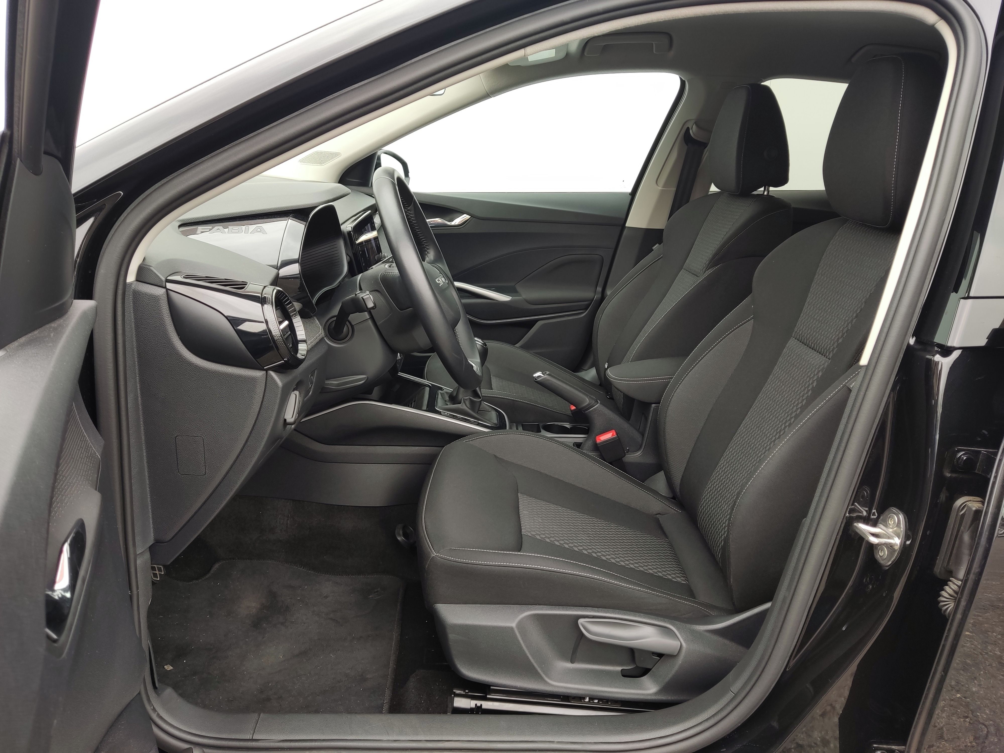 Škoda Fabia, 1.0 TSI 70 kW Top Selection - fotka 6