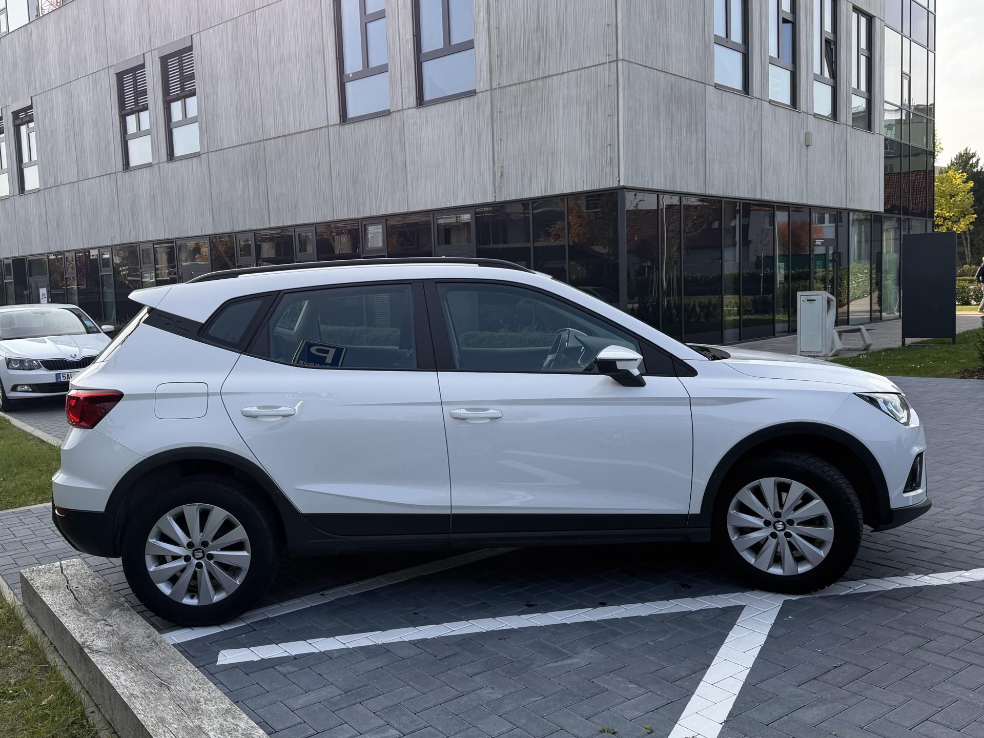 Seat Arona, 1.0 tsi 70 kW - fotka 4