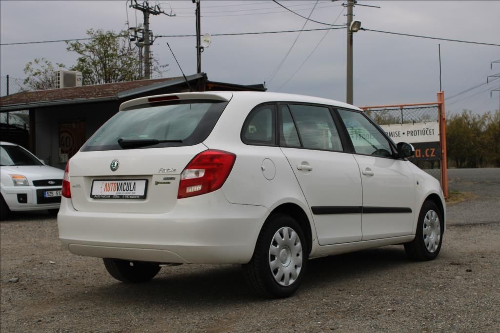 Škoda Fabia, 1,6 TDi  KLIMA, STK 10/2028 - fotka 5