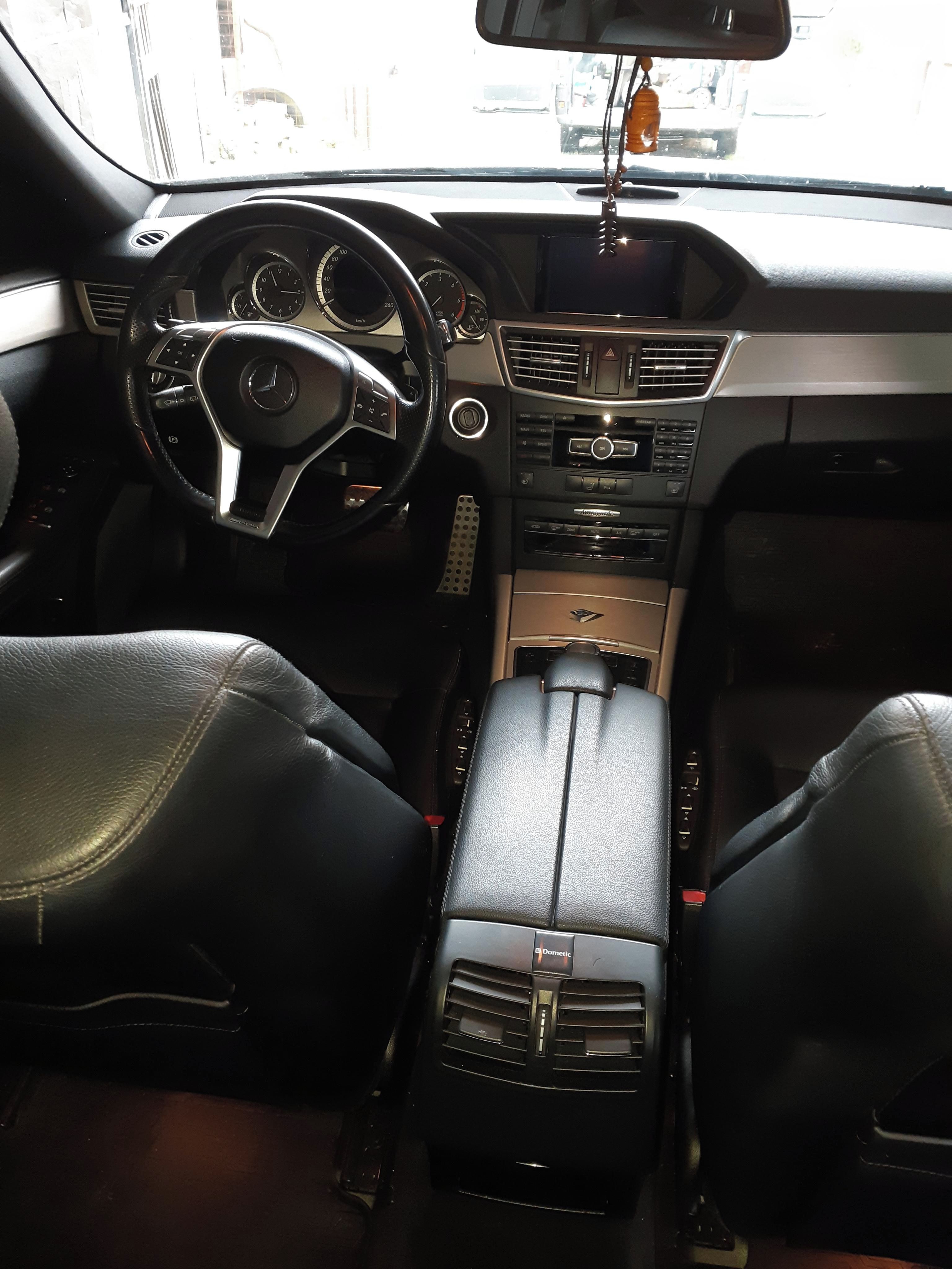 Mercedes-Benz Třídy E, Mercedes 350E 4Matic AMG - fotka 4