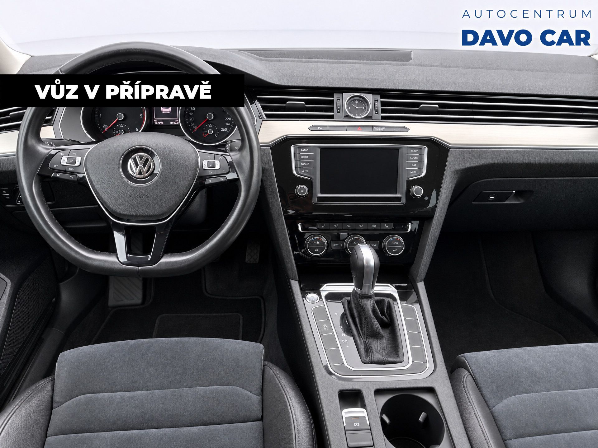 Volkswagen Passat, 2,0 TDi 110kW DSG Highline CZ - fotka 3