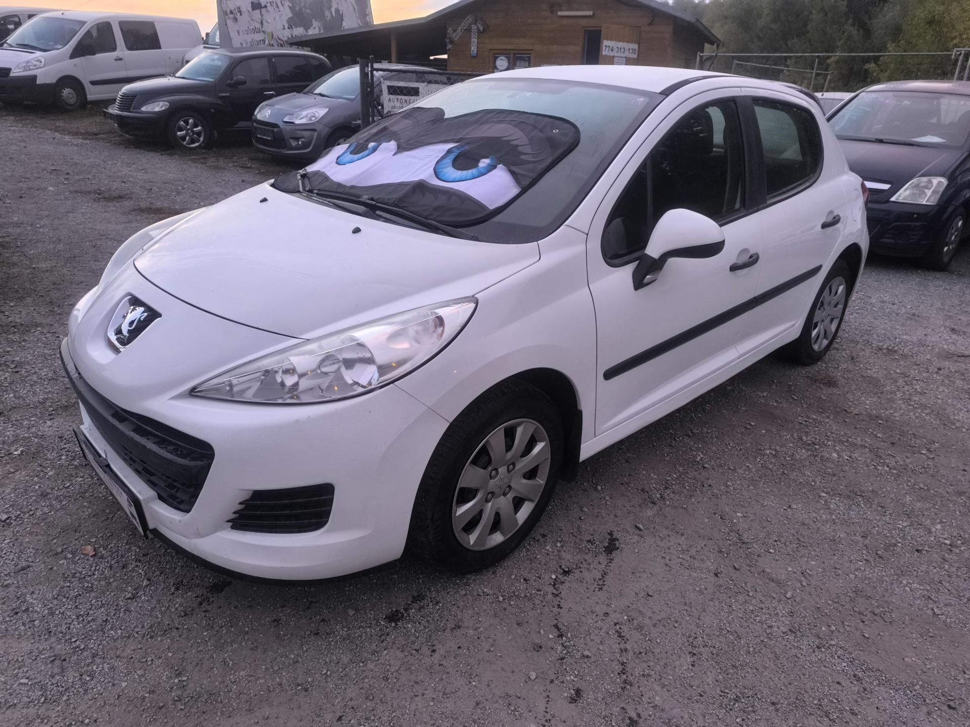 Peugeot 207, 1,4i54KW,PĚKNÝ,120KM,1MAJ63LET - fotka 3