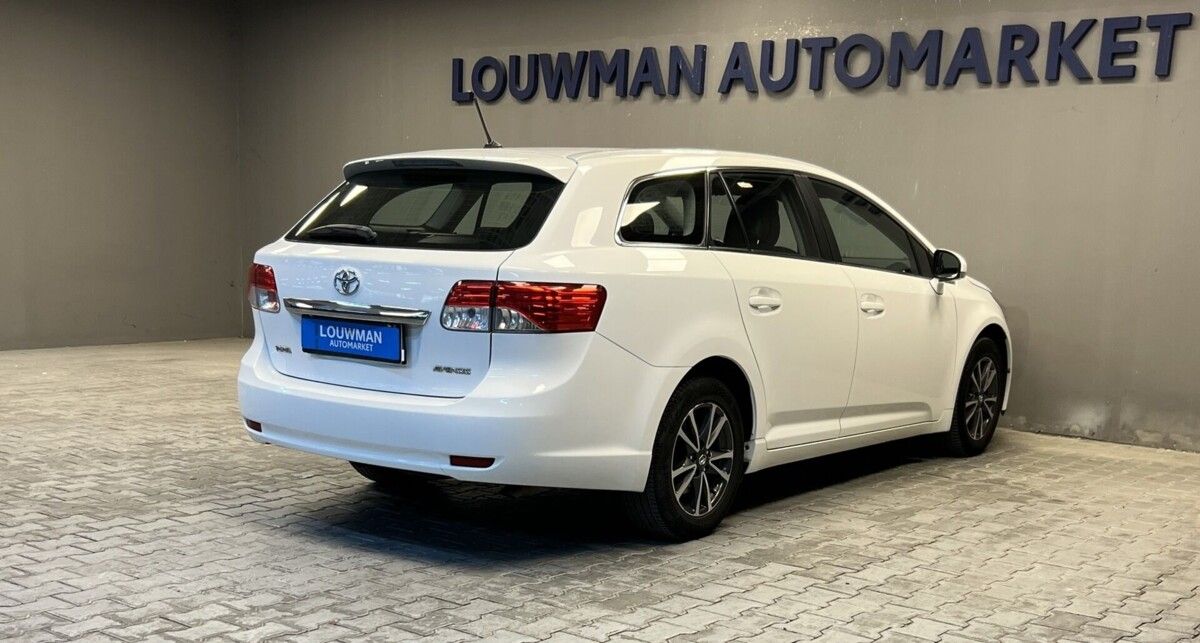 Toyota Avensis, 2.0 D-4D LUNA - fotka 3