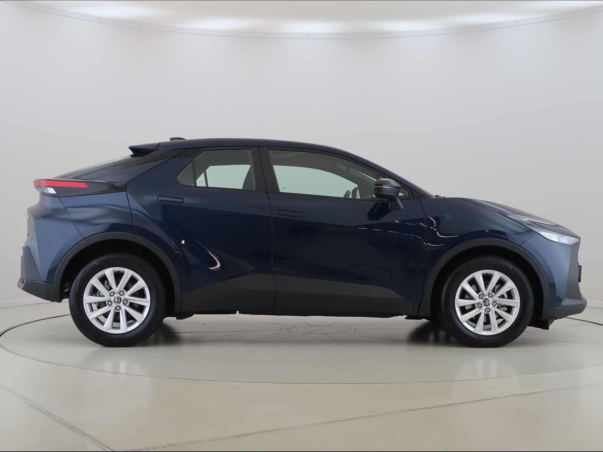 Toyota C-HR, 1.8Hybrid,Comfort,CZ,1Maj - fotka 4