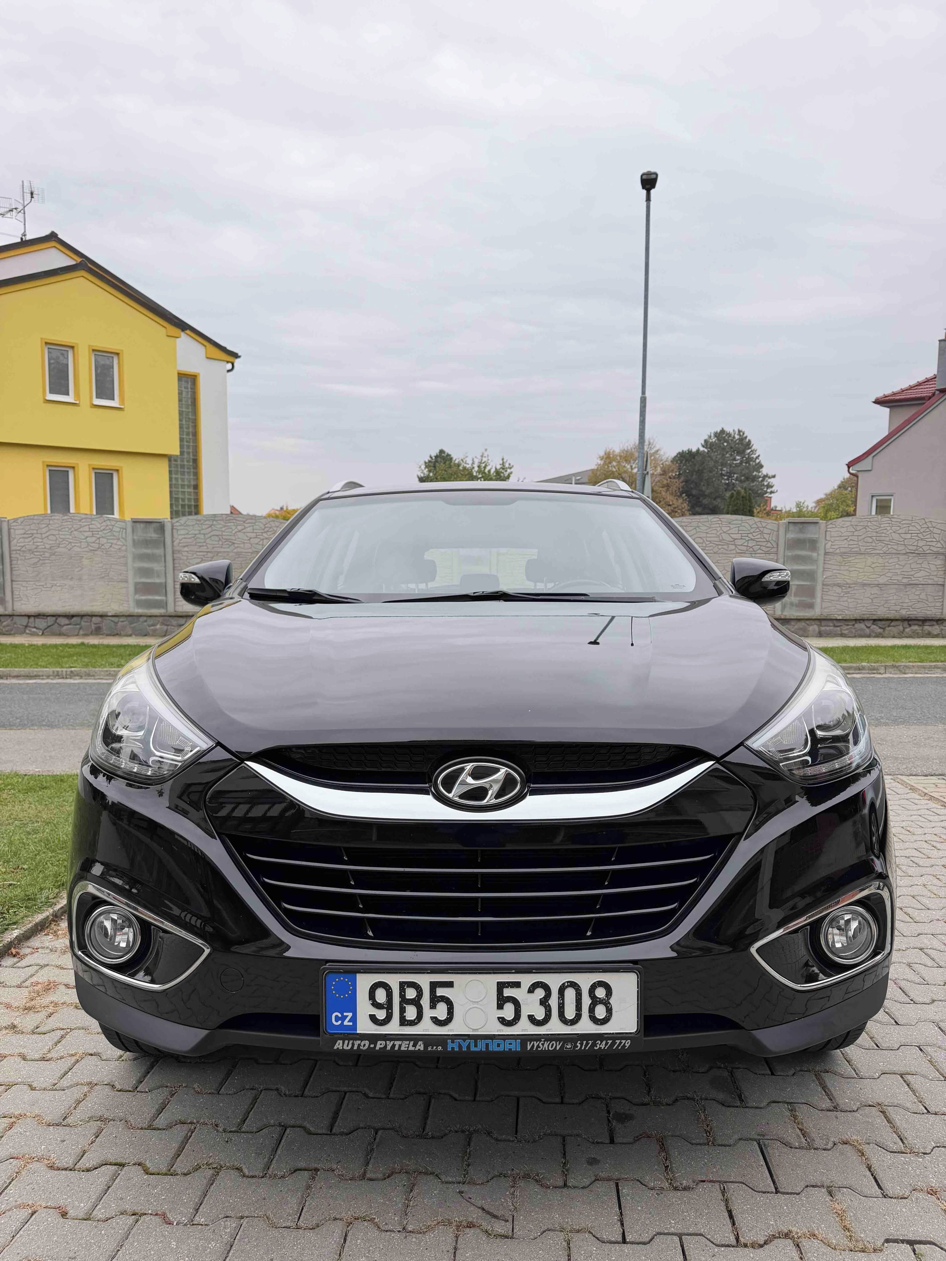 Hyundai ix35, 1.6, vyhřívané sedačky/volat - fotka 2
