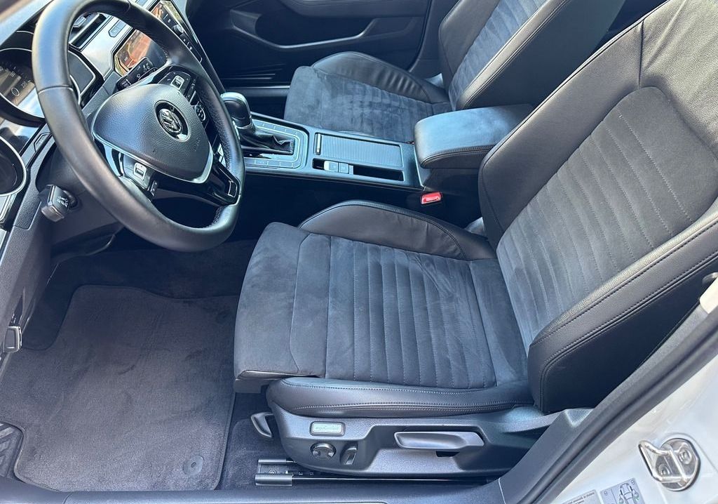 Volkswagen Passat, 2.0 TDI R-Line 140kW - fotka 6
