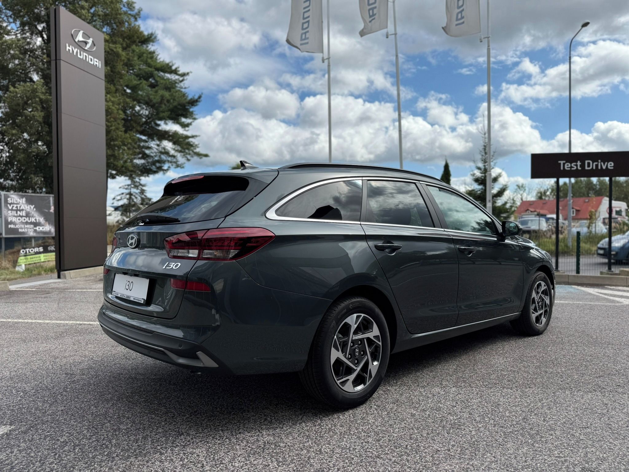 Hyundai i30, 1,0 T-GDi 115k GO Czech! - fotka 6