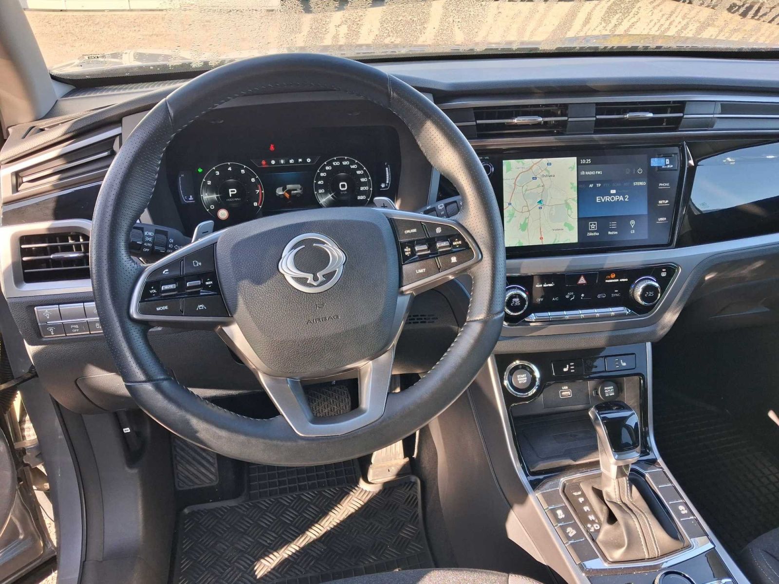 SsangYong Korando, 1.5 T-GDI, Automat, ČR,1.maj - fotka 3