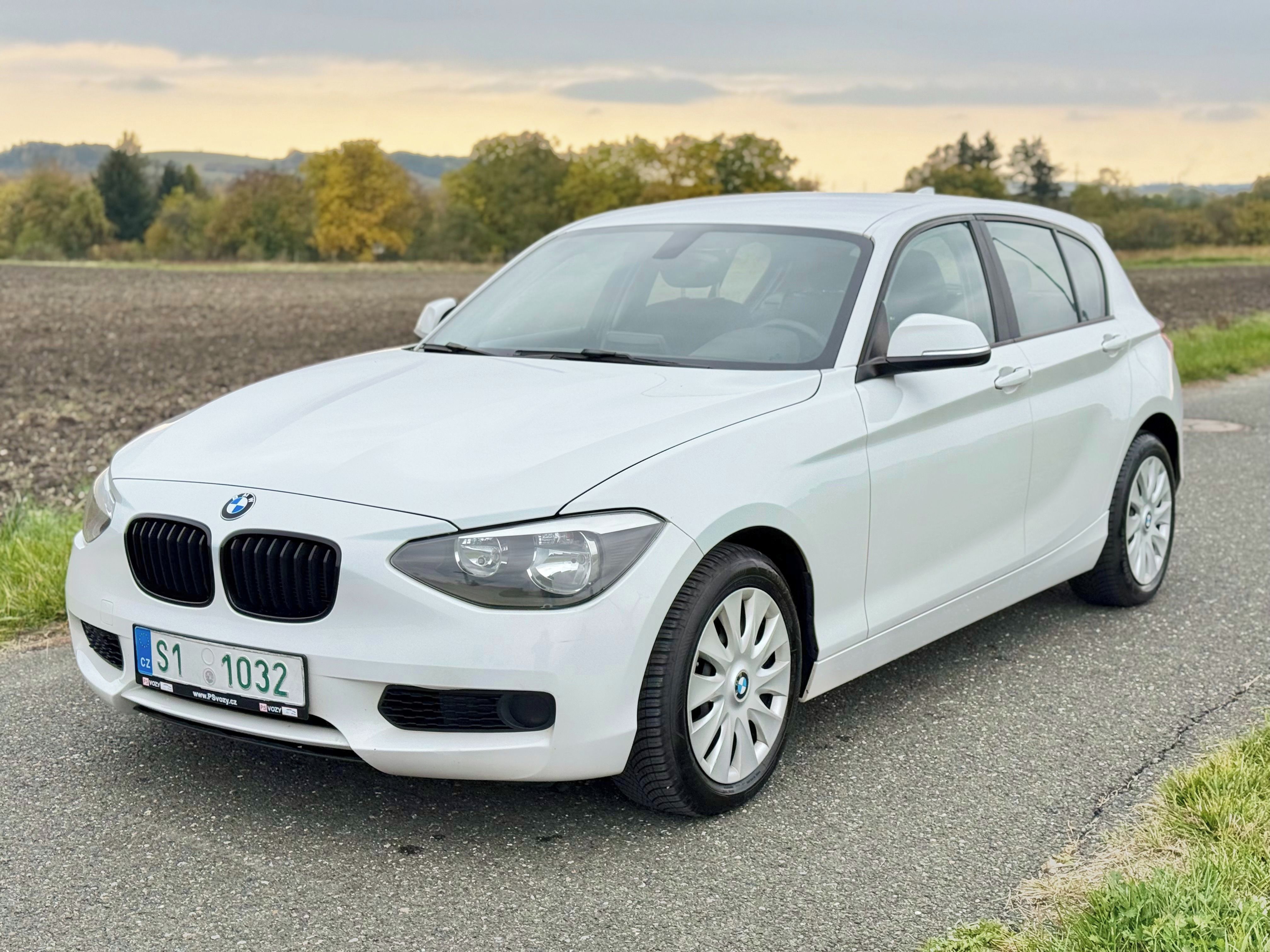 BMW Řada 1, F20 - 118i, 125kw, 4 válec - fotka 5