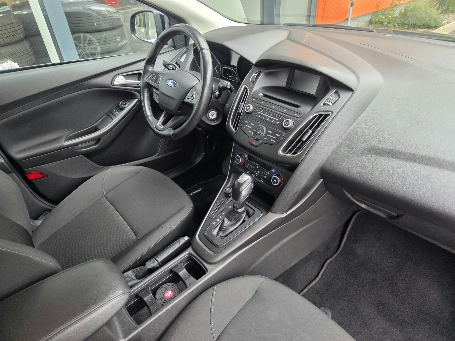 Ford Focus, 1.6  16V AUTOMAT - fotka 5