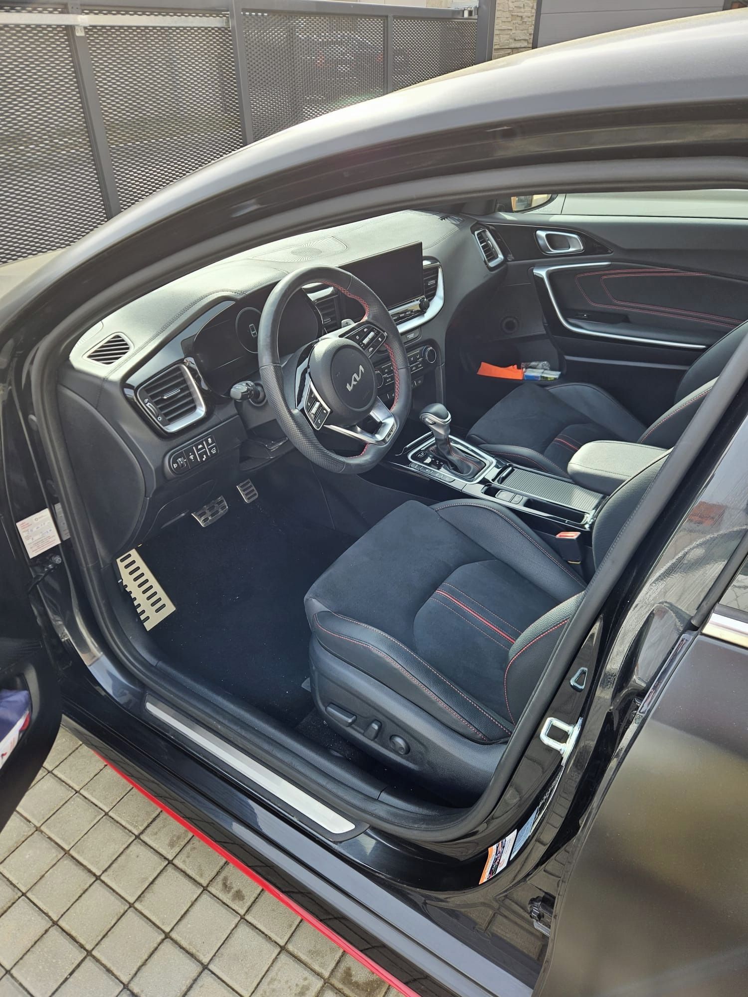 Kia ProCeed, 1.6 ProCeed/150kW GT/matná - fotka 6