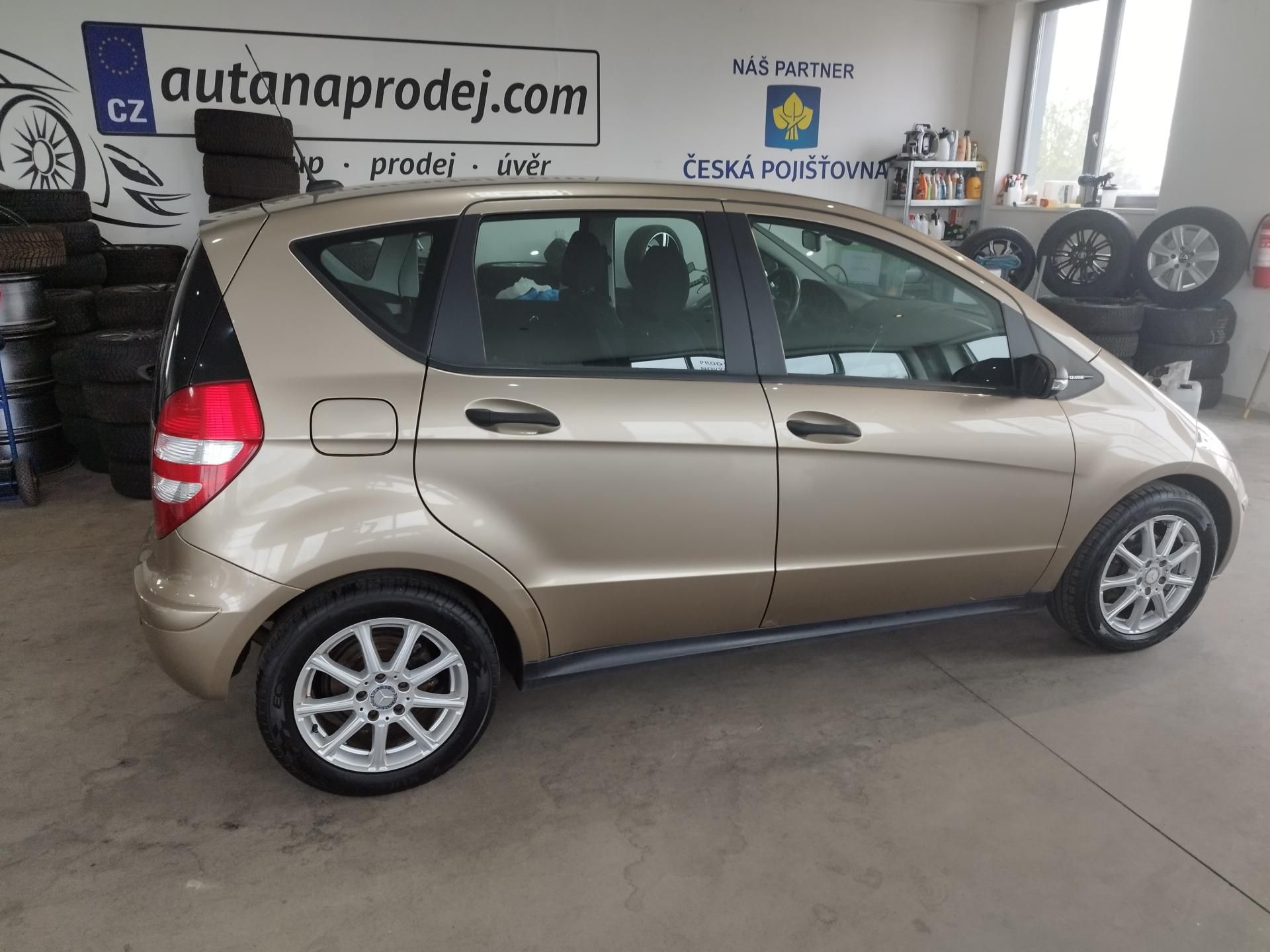 Mercedes-Benz Třídy A, 1,7I,85KW,KLIMA,ALU,SER.KN - fotka 4