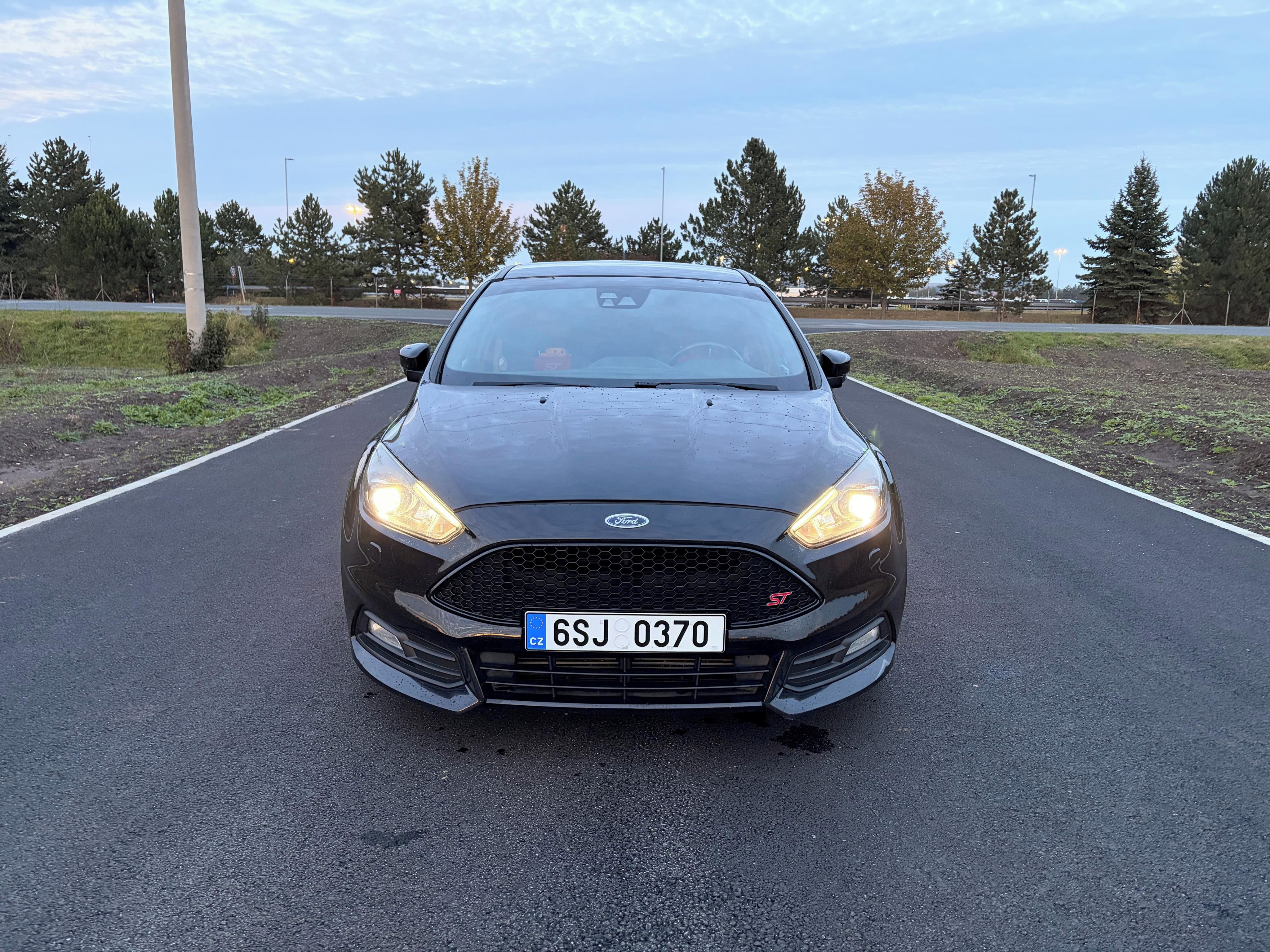 Ford Focus, MK3 ST - fotka 2