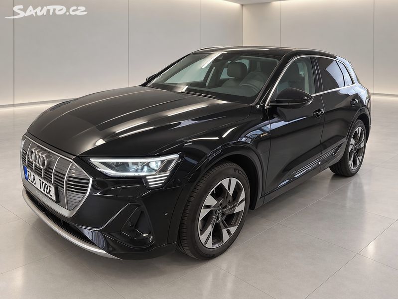 Audi e-tron, 55 S-Line Masáže Nový motor