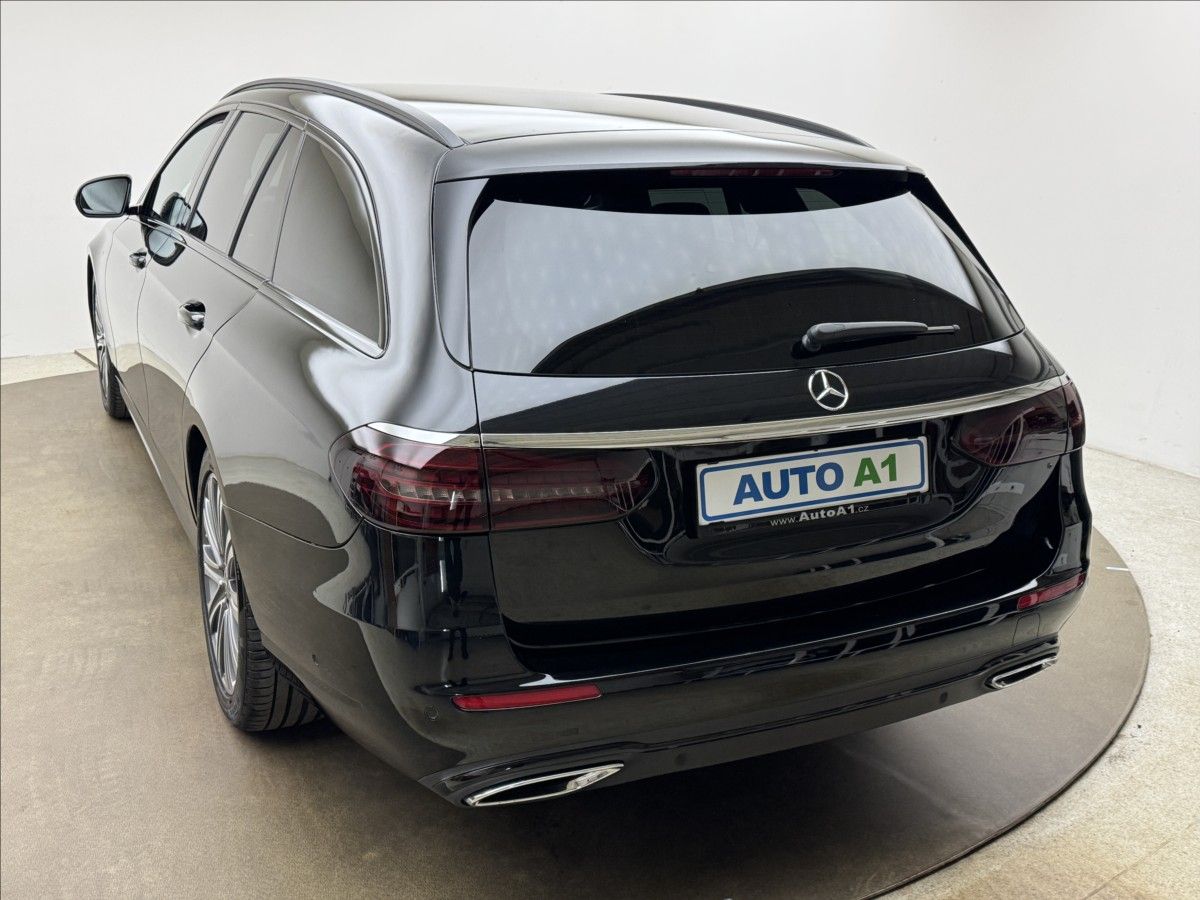 Mercedes-Benz Třídy E, 2,9 400d 4MATIC AMG LED 360° - fotka 6