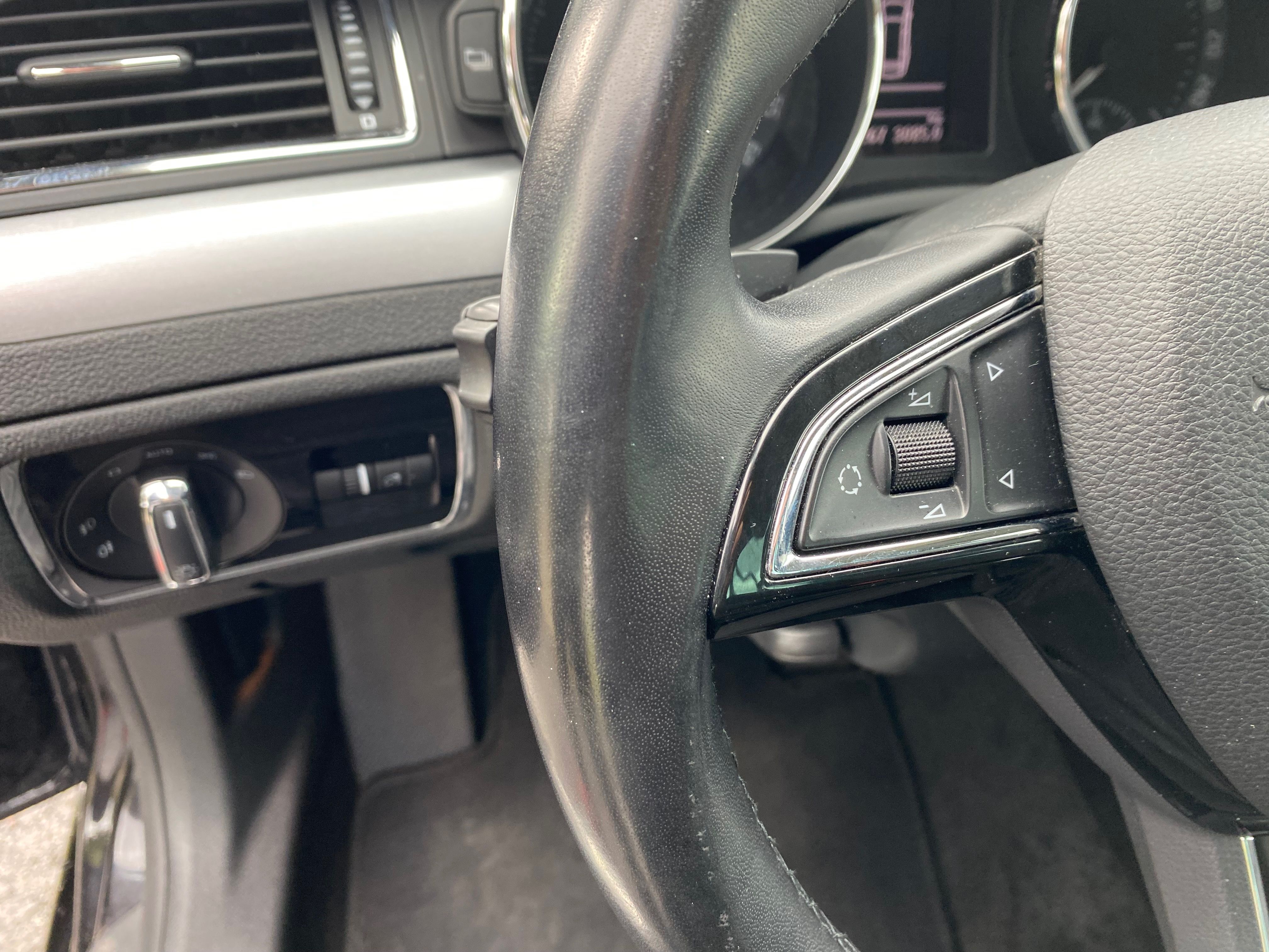Škoda Superb, ROZVODY OLEJ A FILTRY NOVÉ - fotka 6