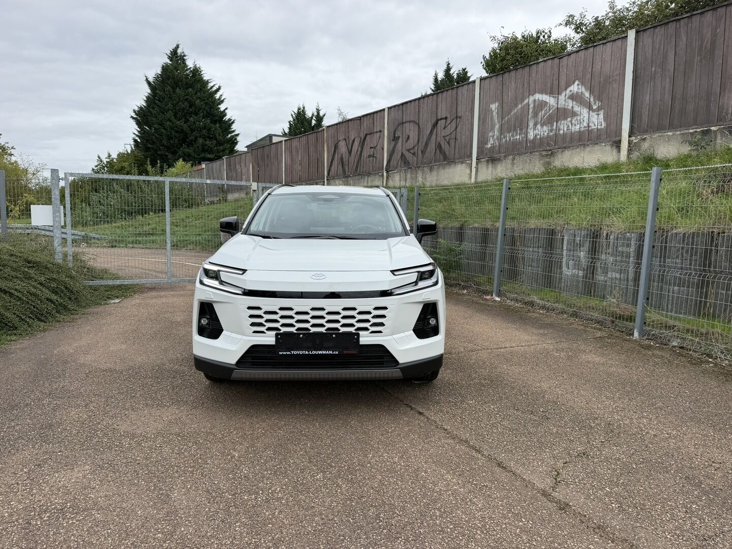 Toyota Rav4, FWD EXECUTIVE SKLADOVÝ VŮZ - fotka 2