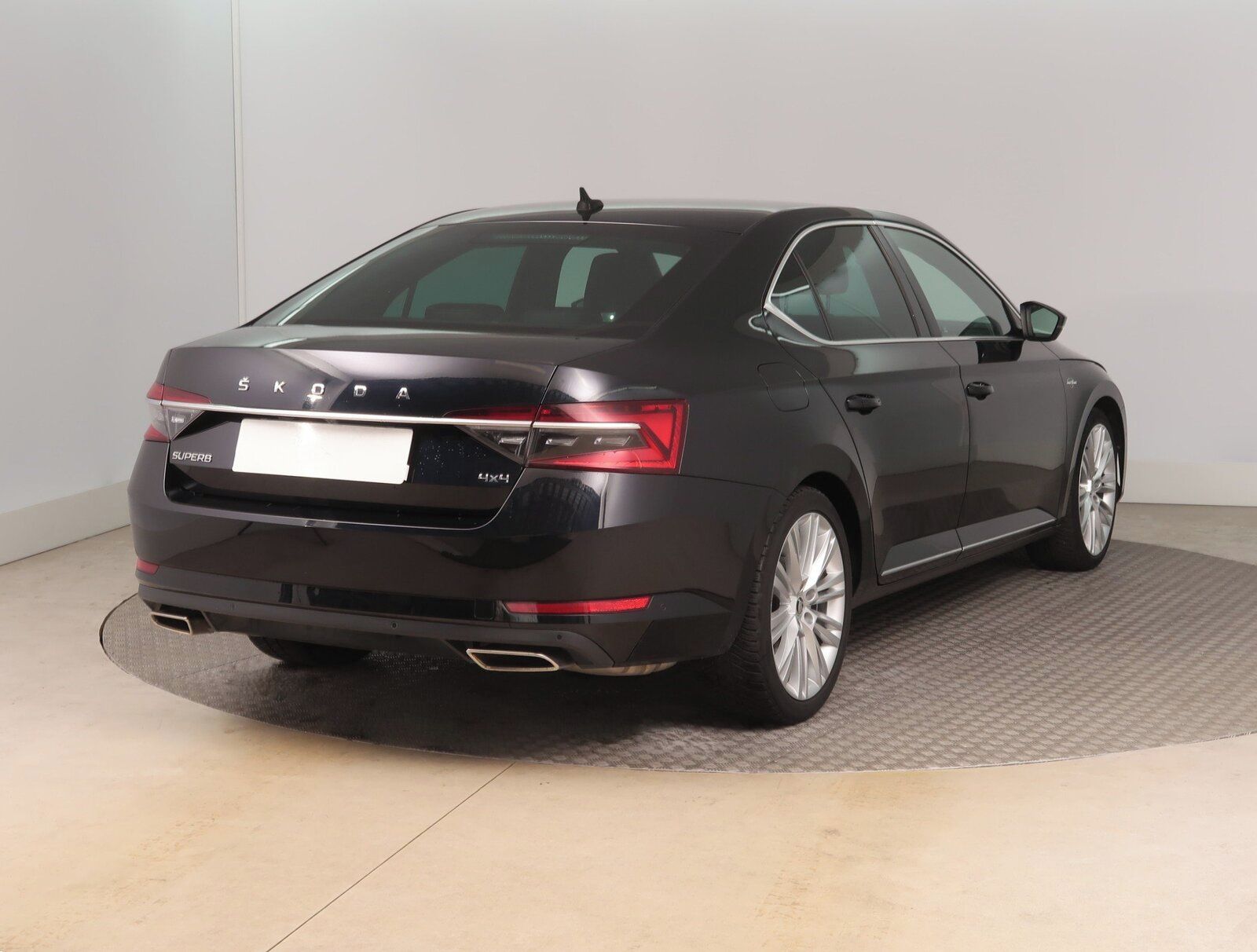 Škoda Superb, 2.0 TSI, Laurin&Klement, 4X4 - fotka 5