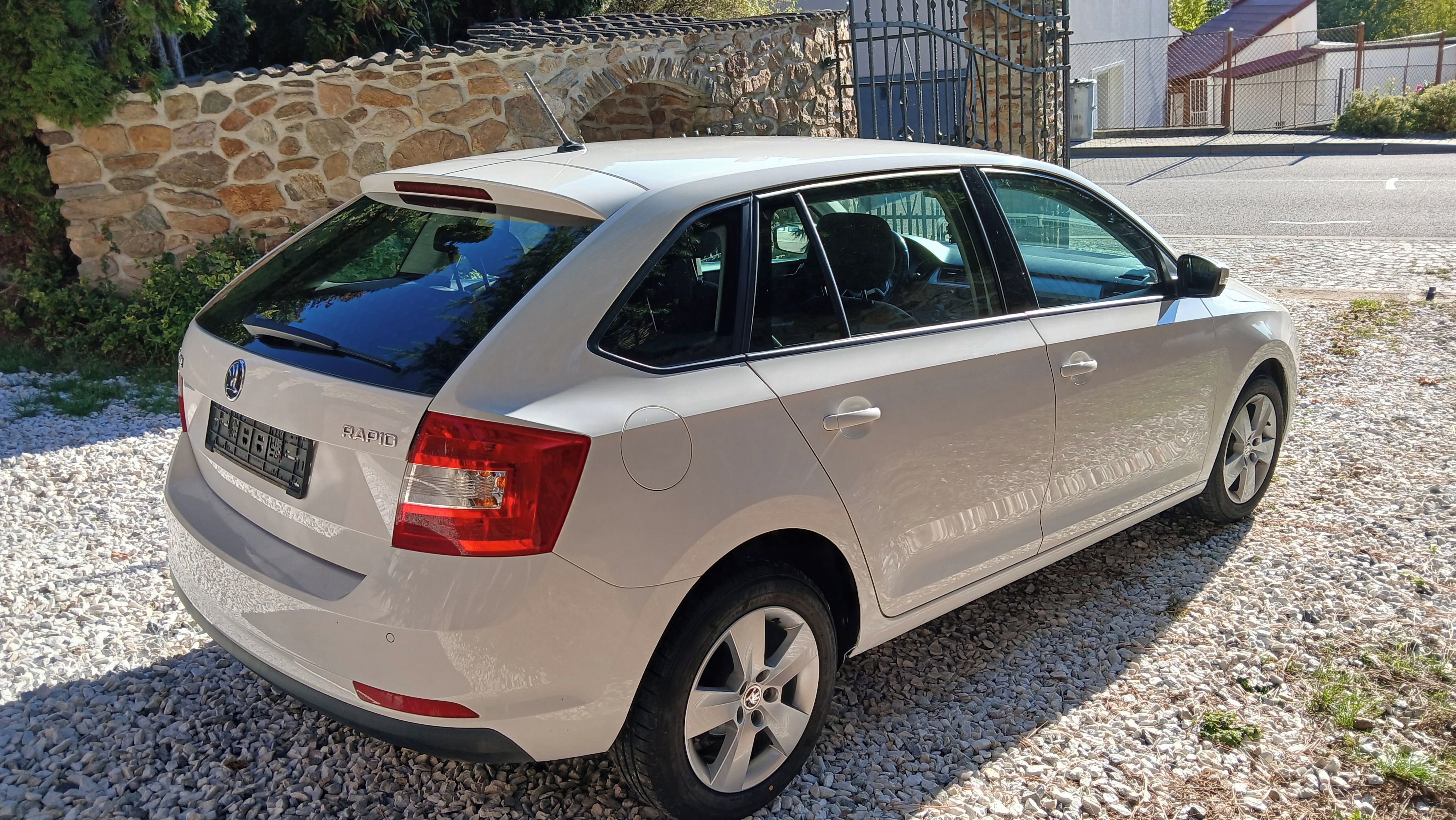 Škoda Rapid, 1.2 TSI 81kw  96 000 km - fotka 5