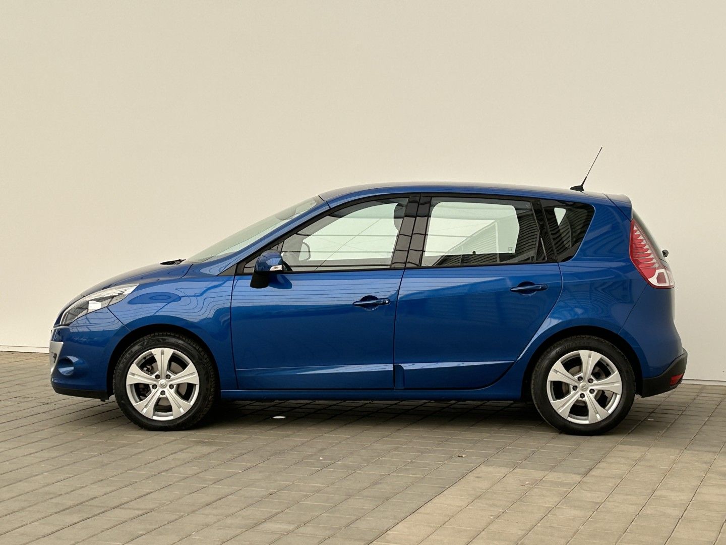Renault Scénic, 1.416v 96kW Dynamique - fotka 3
