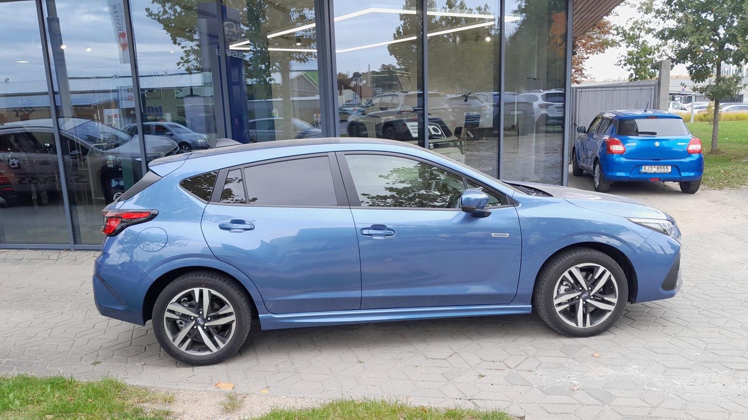 Subaru Impreza, 2.0 e-BOXER Active+zimní kola - fotka 5