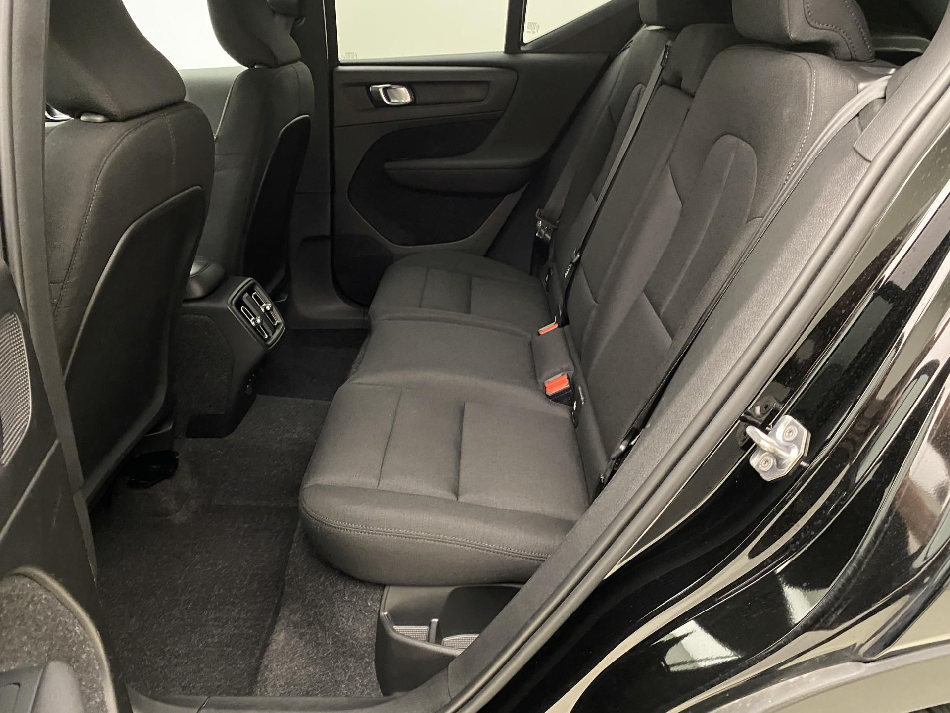 Volvo XC40, D3 AWD MOMENTUM AUT - fotka 5