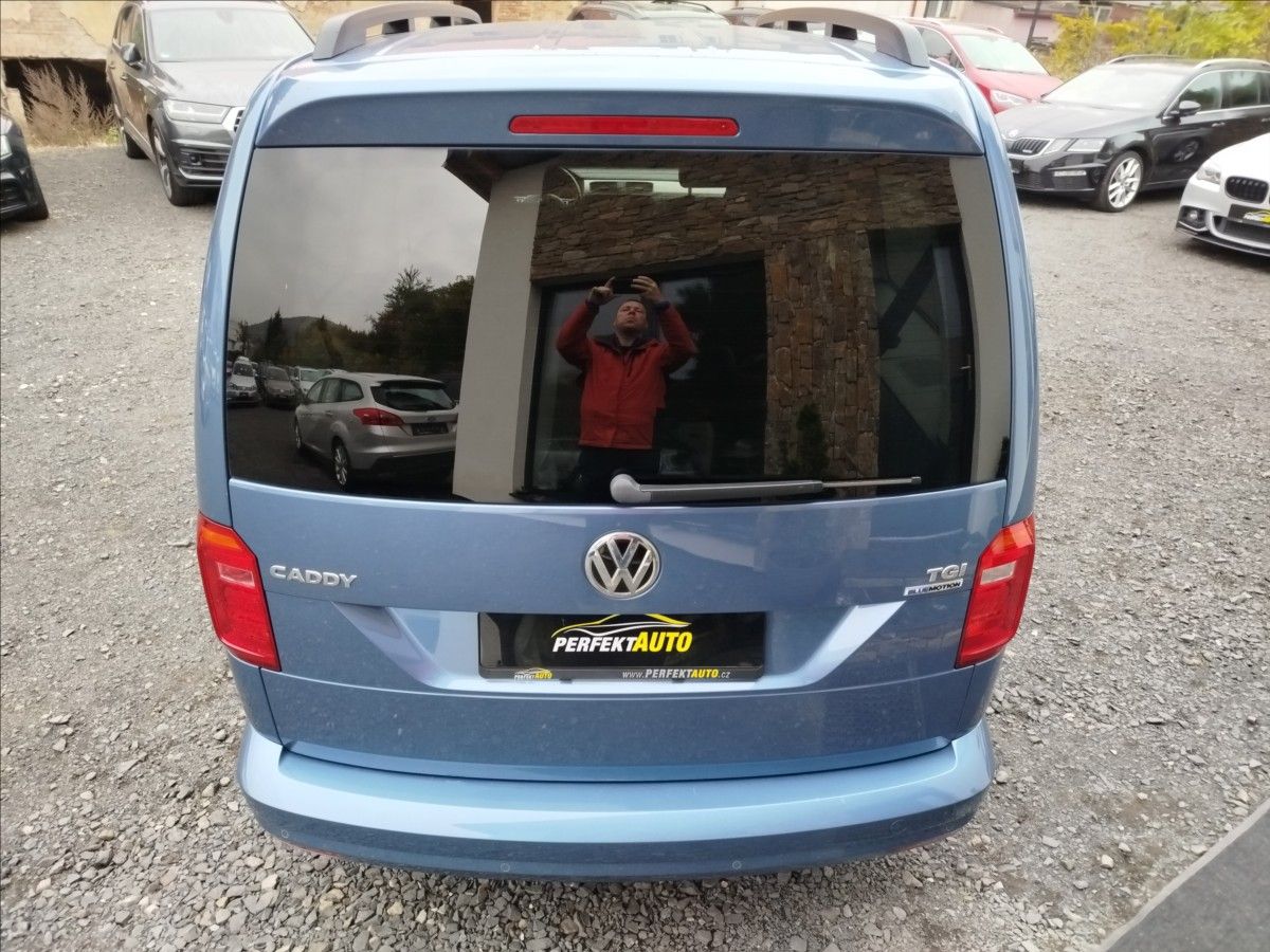 Volkswagen Caddy, 1,4 TGi, 1.MAJITEL,MAXI,7-MÍST - fotka 5