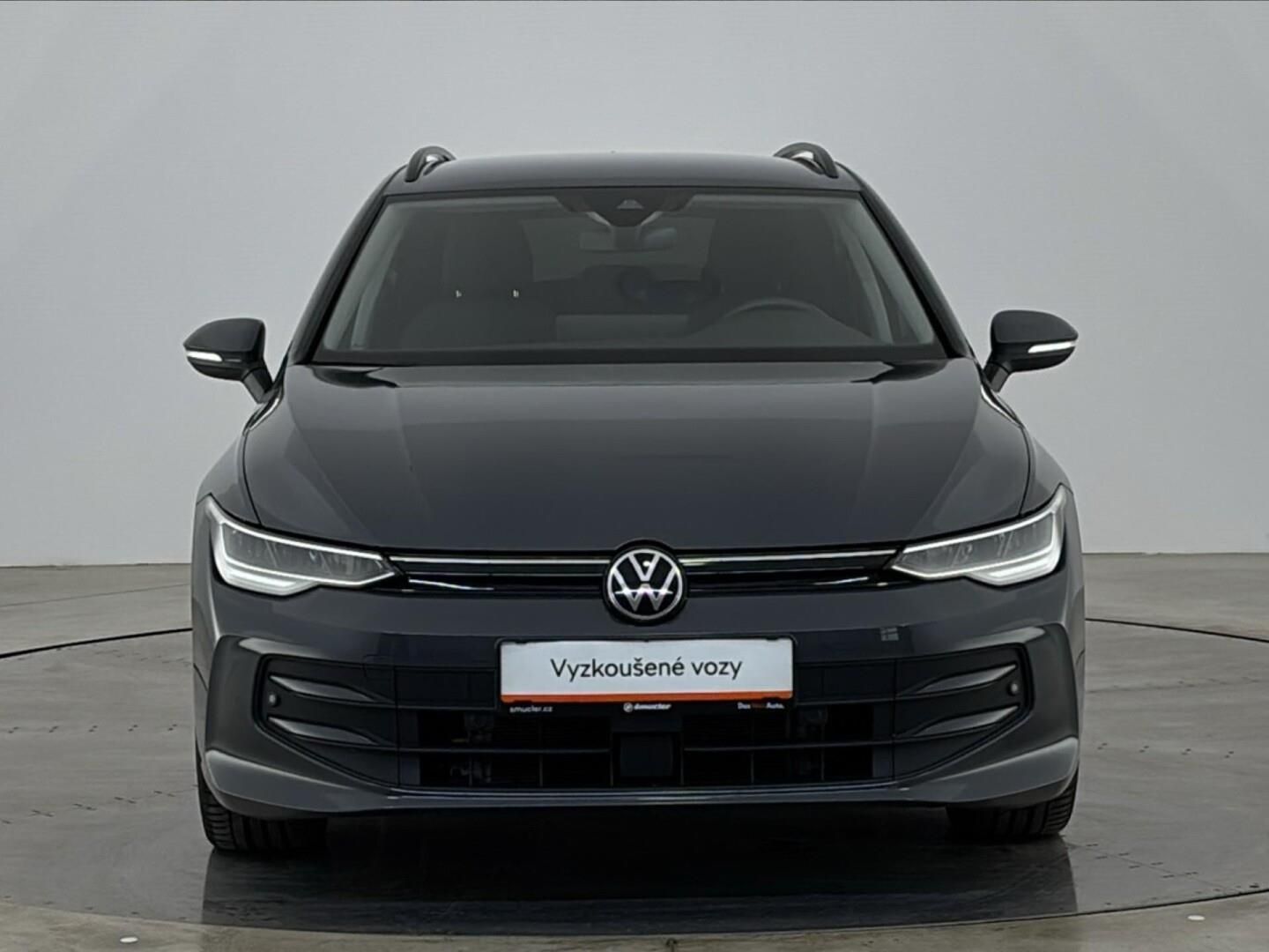 Volkswagen Golf, 1.5 eTSi / 85 kW Life DSG - fotka 4