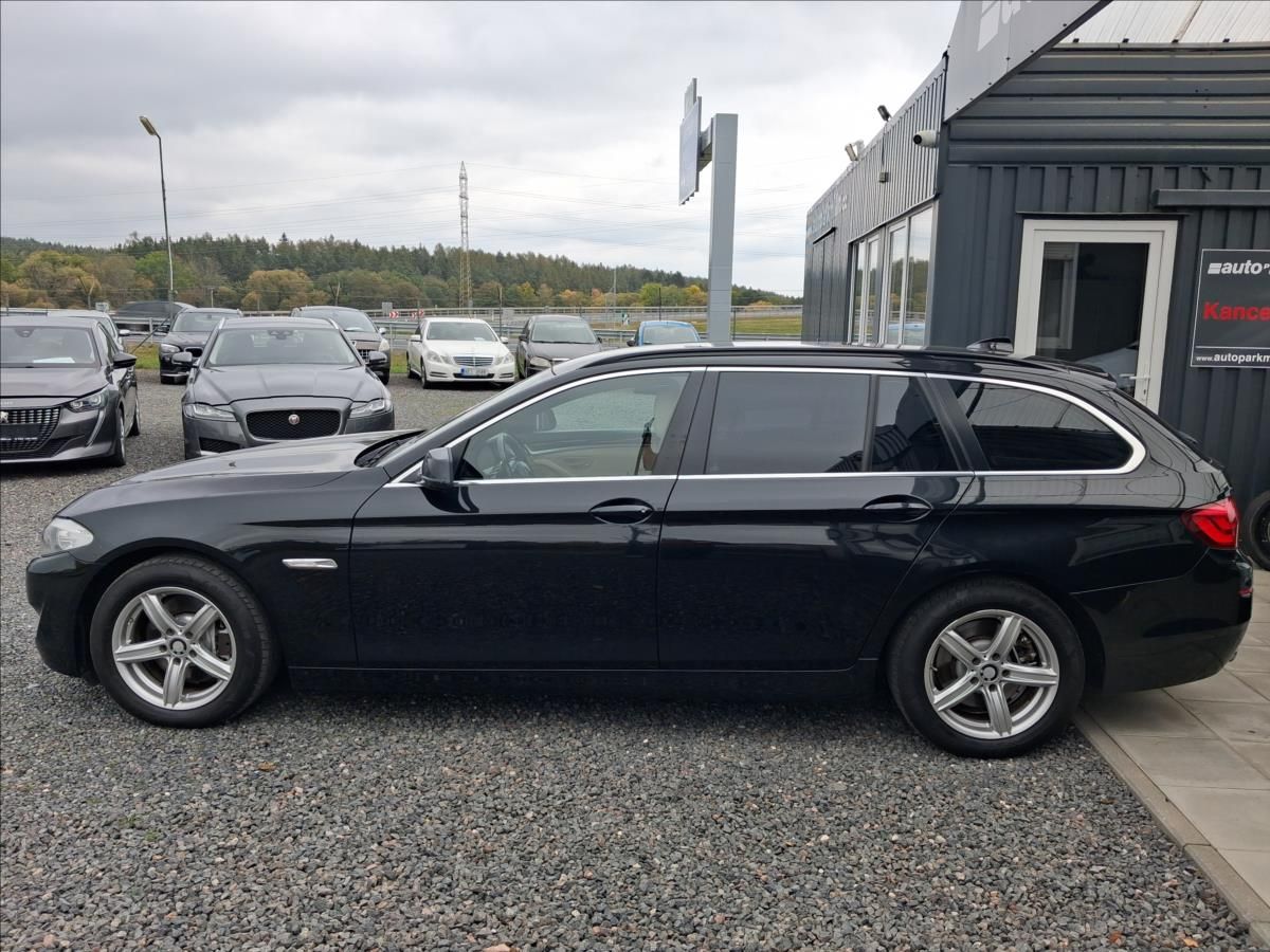 BMW Řada 5, 3,0 150kw, kůže - fotka 4