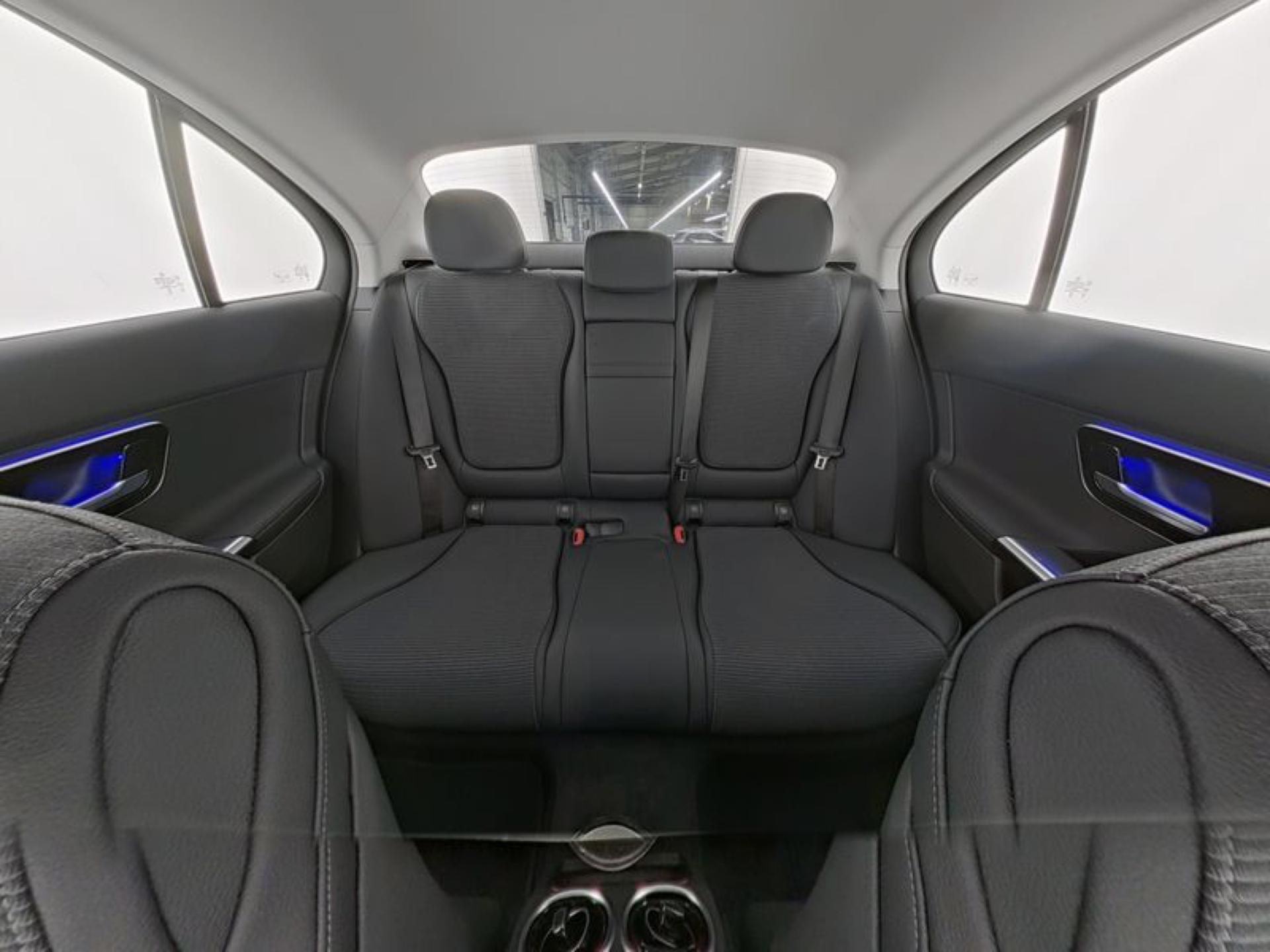 Mercedes-Benz Třídy C, C180 Avantgarde Advance - fotka 5