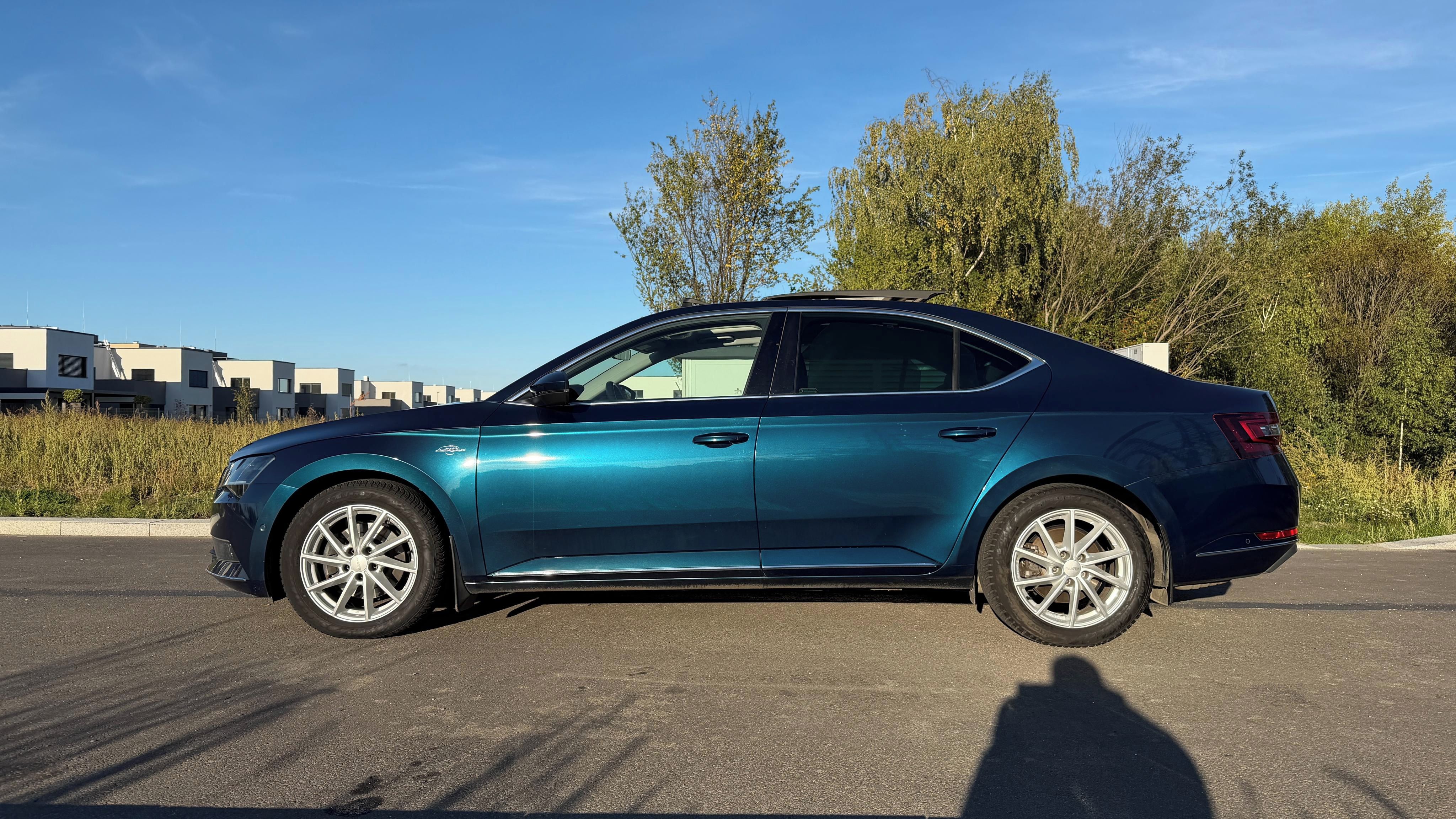 Škoda Superb, Škoda Superb L&K 2.0 TDI 140kw - fotka 2