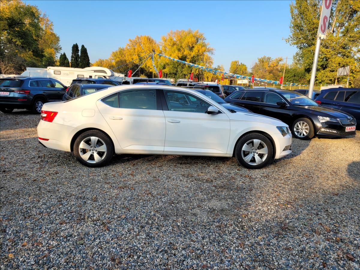 Škoda Superb, 2,0 TDI,140kw,DSG,Panorama - fotka 4