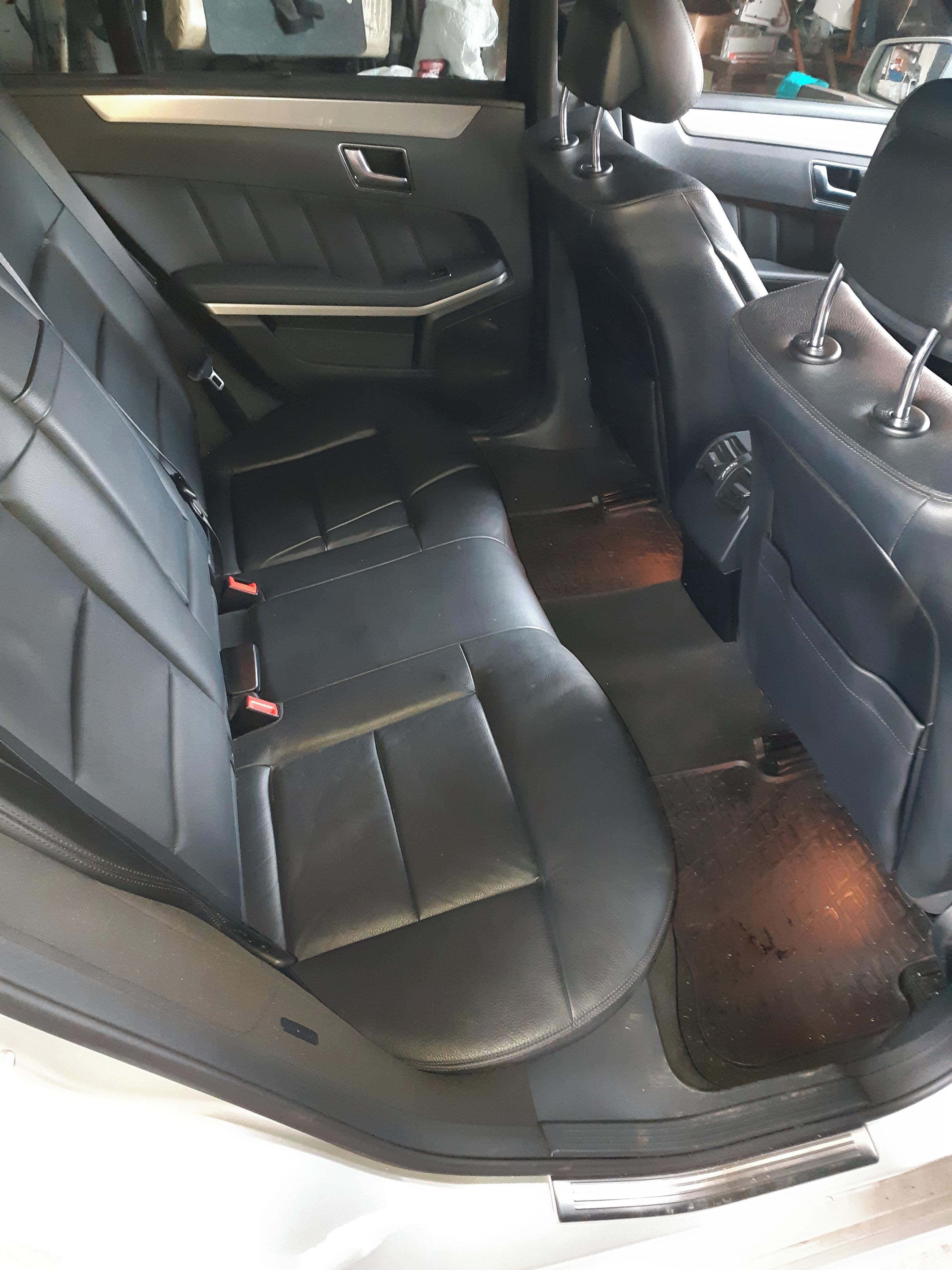 Mercedes-Benz Třídy E, Mercedes 350E 4Matic AMG - fotka 5
