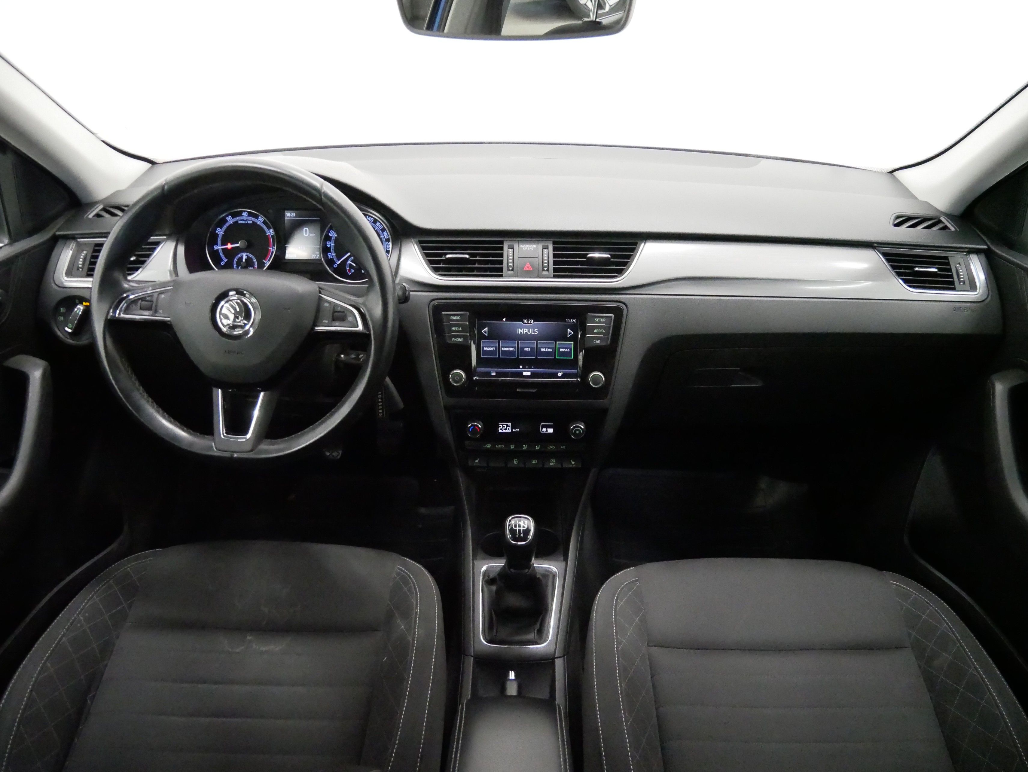 Škoda Rapid, 1.0 TSi 70kW Style - fotka 6