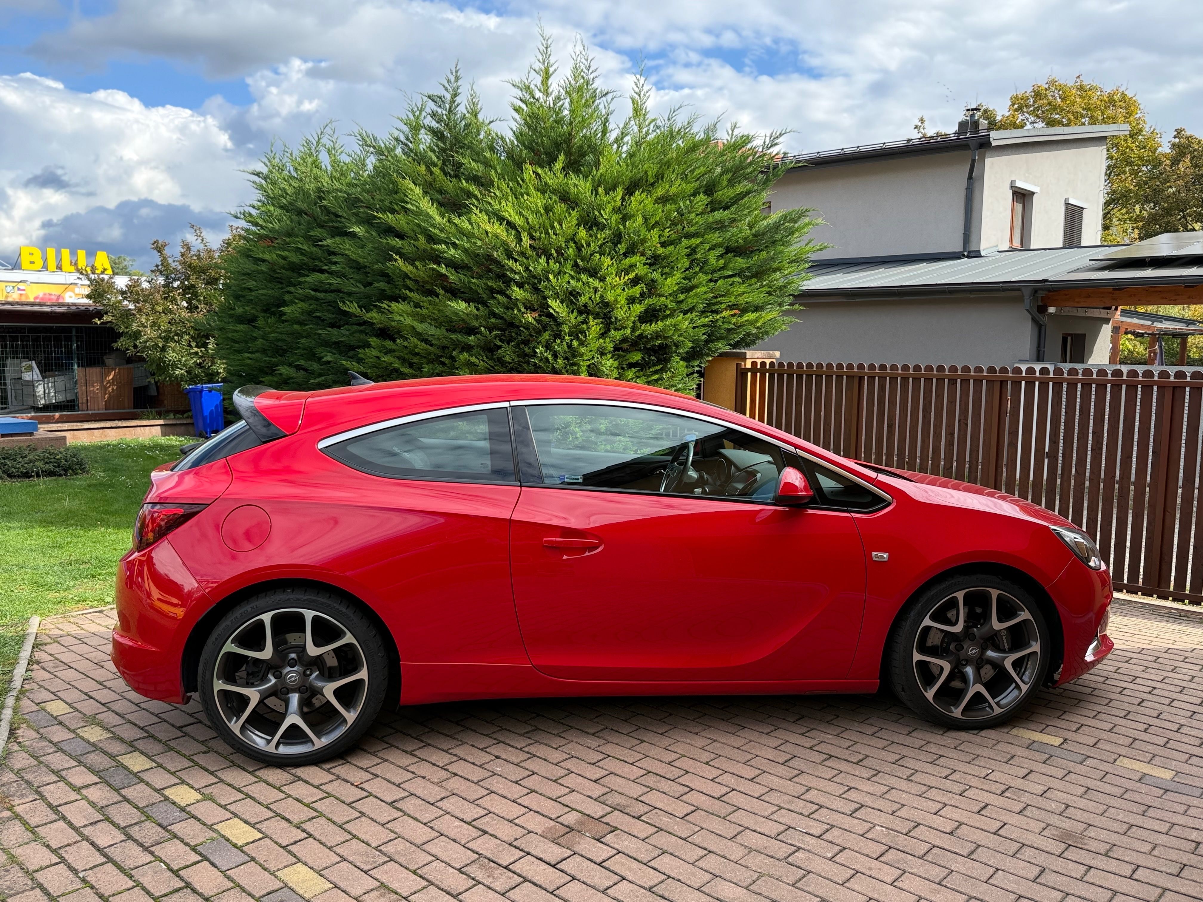 Opel Astra, GTC OPC 206kW původ ČR - fotka 6