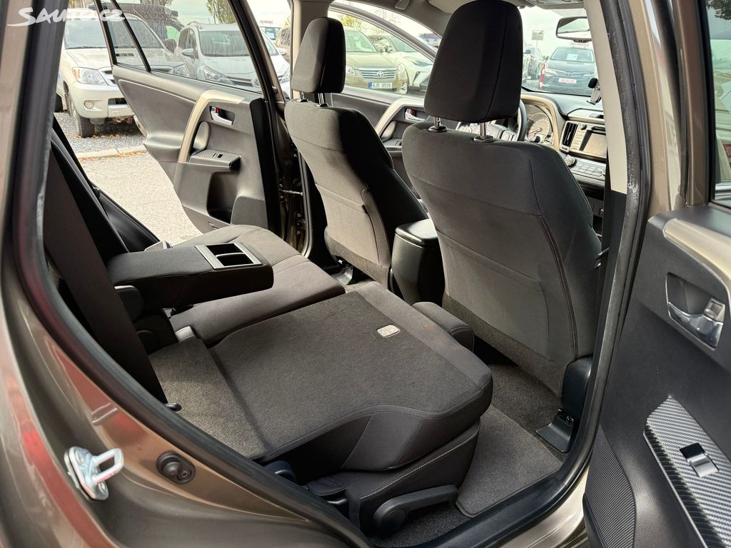 Toyota Rav4, fotka 14