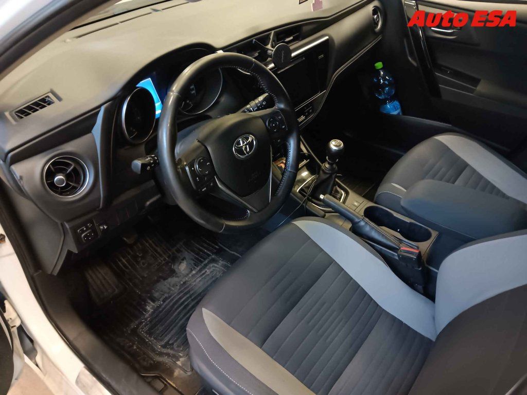 Toyota Auris, 1.6 i,ČR,navi,autoAC - fotka 3