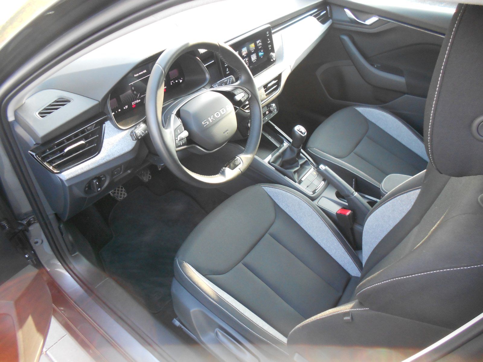 Škoda Scala, 1.0 TSI - 85 kW, Selection - fotka 5