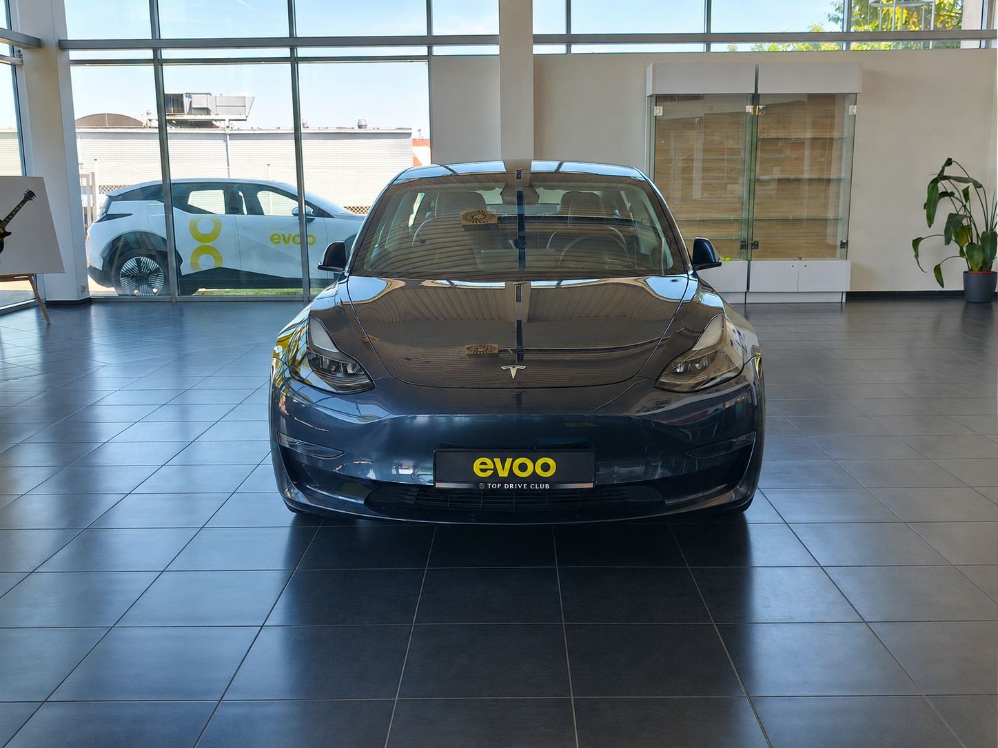 Tesla Model 3, Long Range, AWD, Tažné - fotka 2