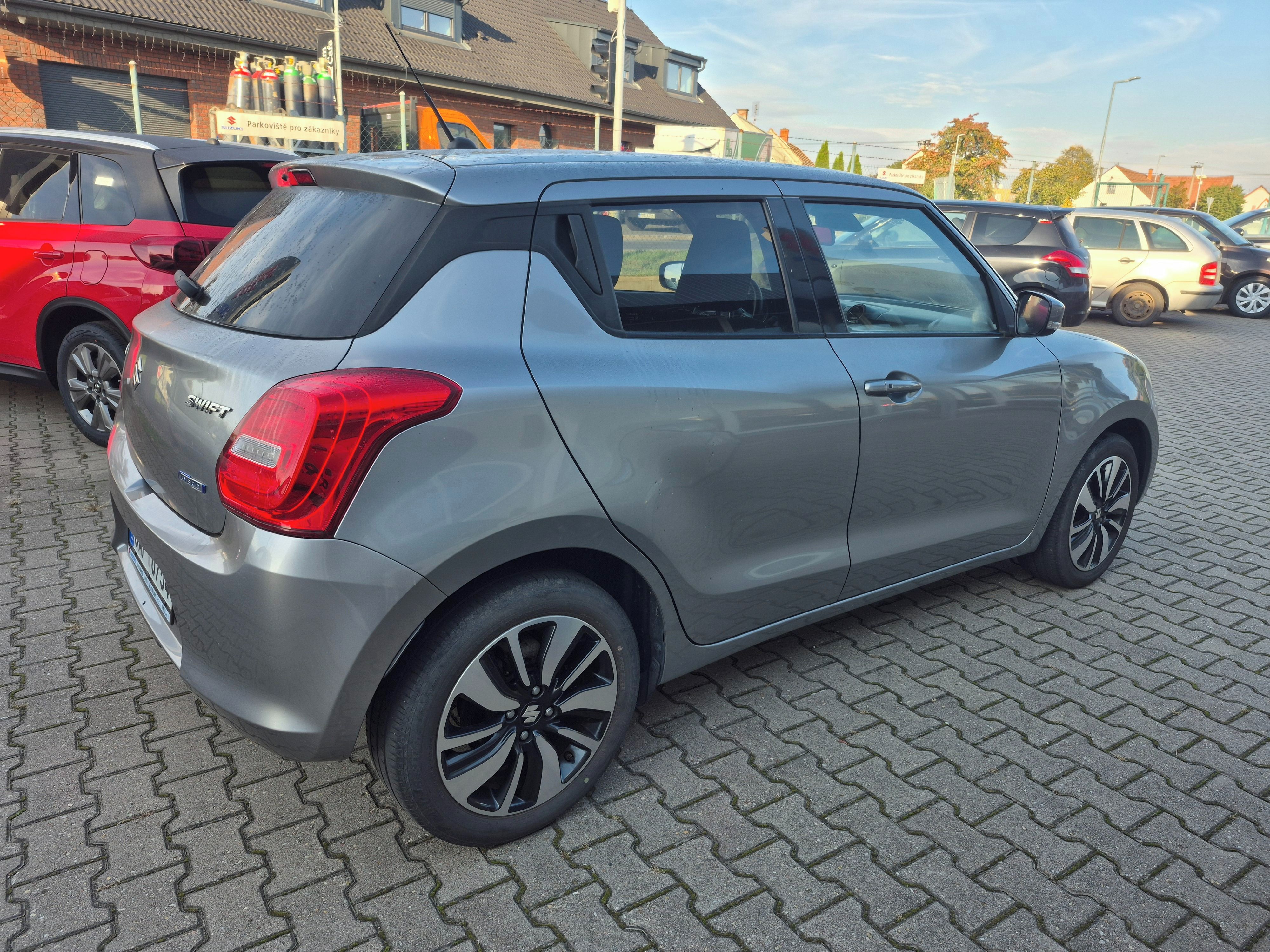 Suzuki Swift, 1,2 Elegance - fotka 6